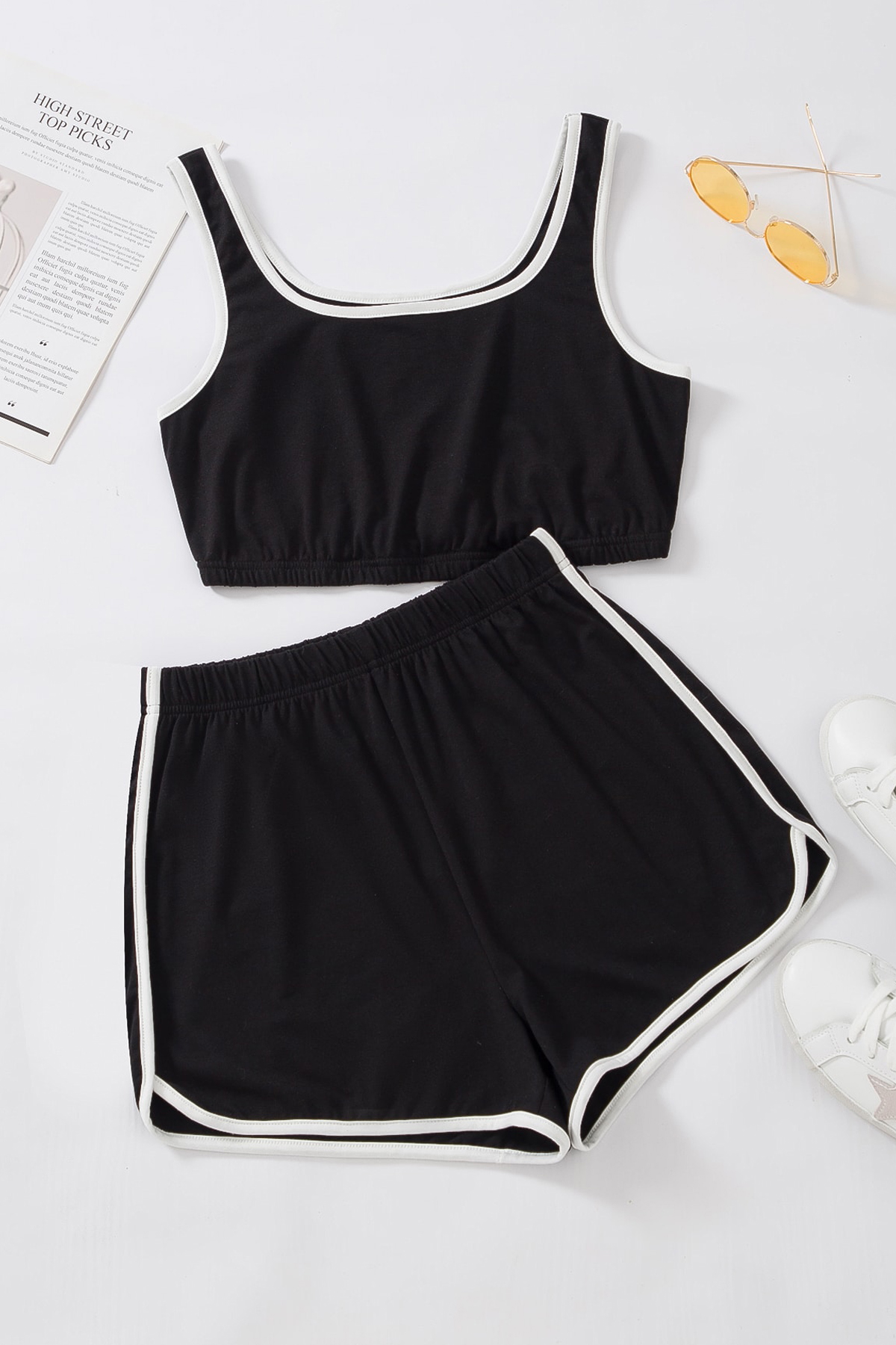 Kadın Siyah Askılı Crop Top ve Şortlu Gecelik Takım H110560