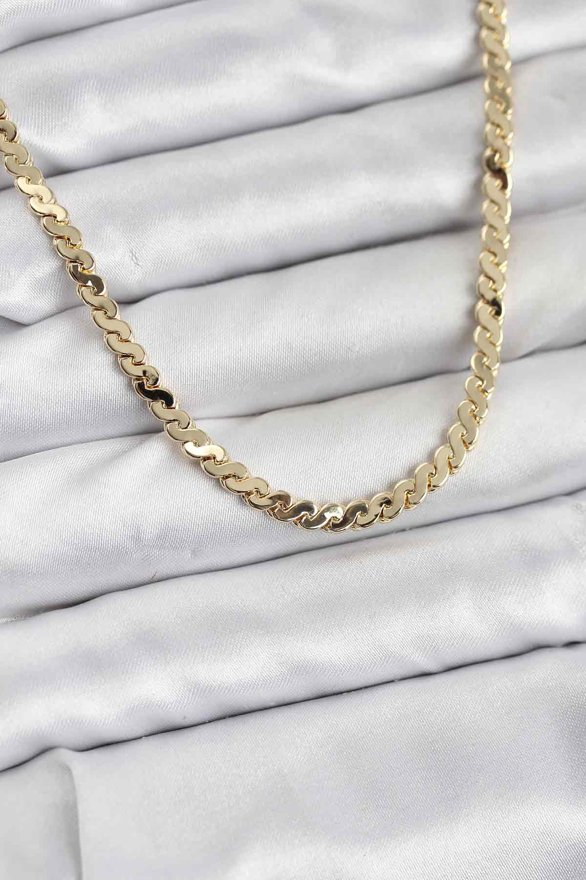 Pirinç Gold Renk Yassı Zincir Kadın Kolye 5886