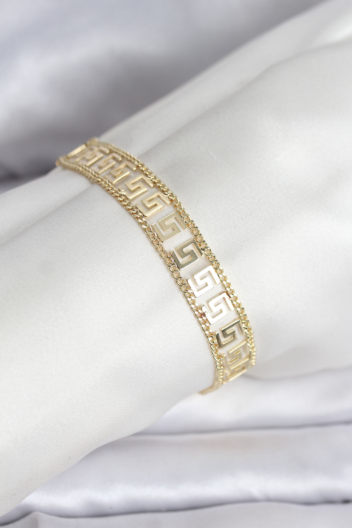 316L Çelik Gold Renk Labirent Model Kadın Bileklik 5886
