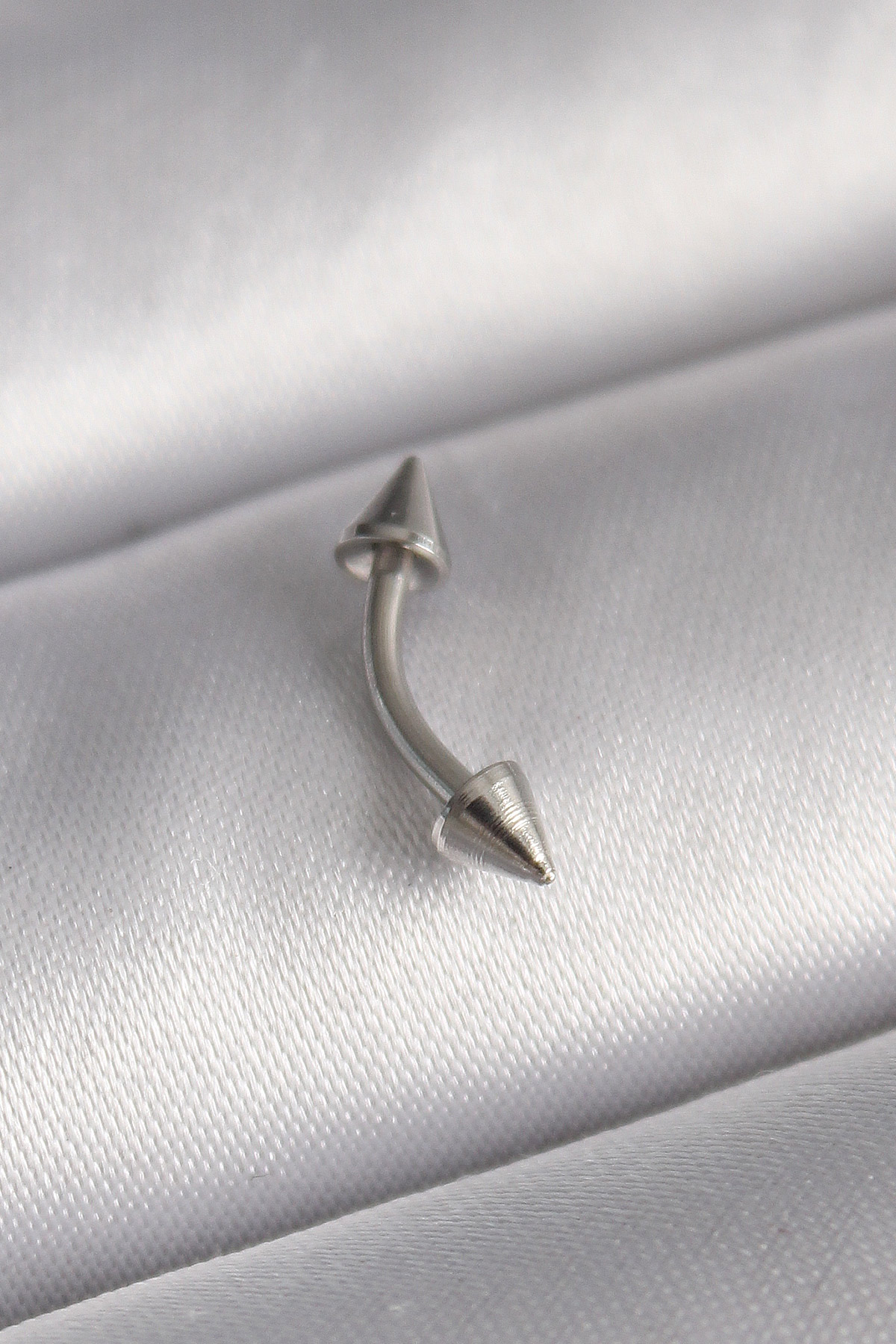 316L Çelik Gümüş Renk Çivi Model Piercing 5886