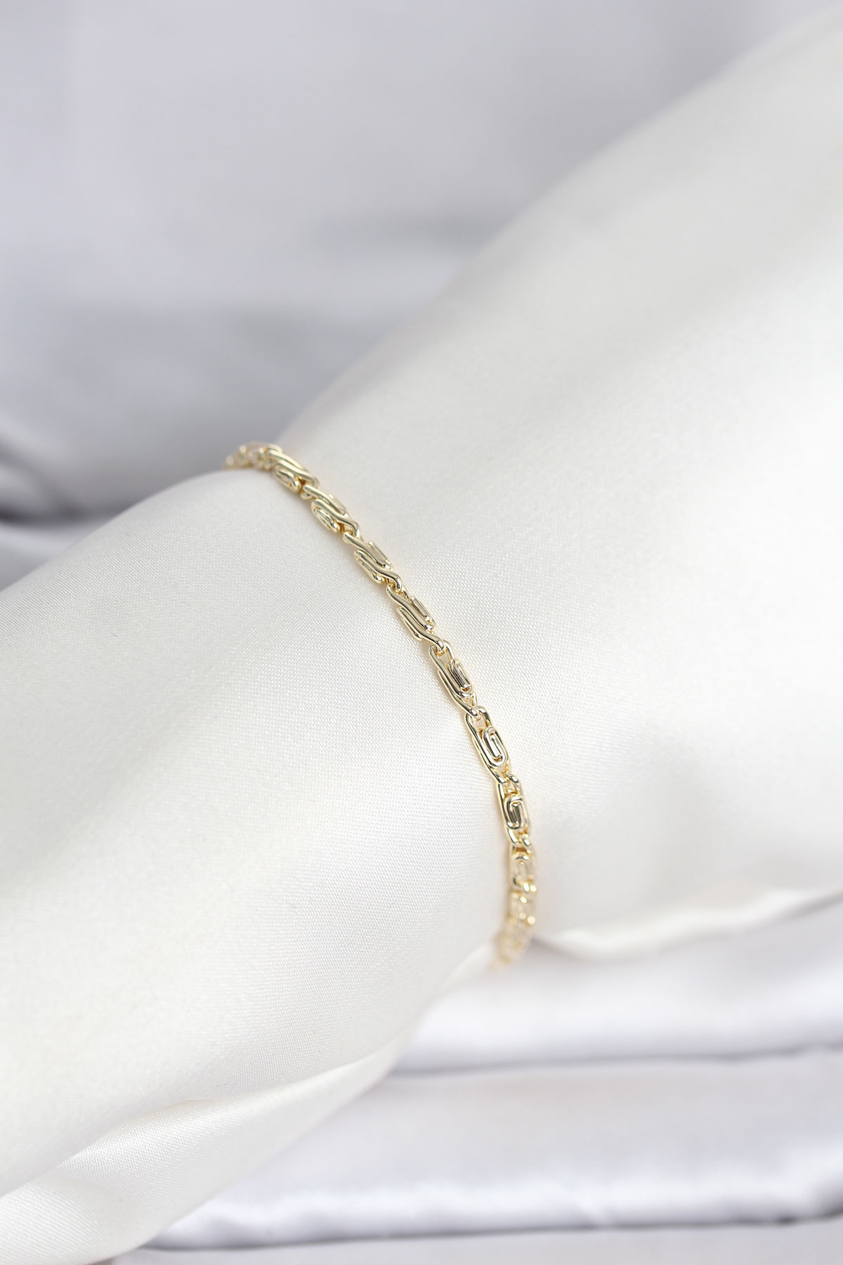 CM 14K Gold Renk Burgu Zincirli Model Kadın Bileklik 5886