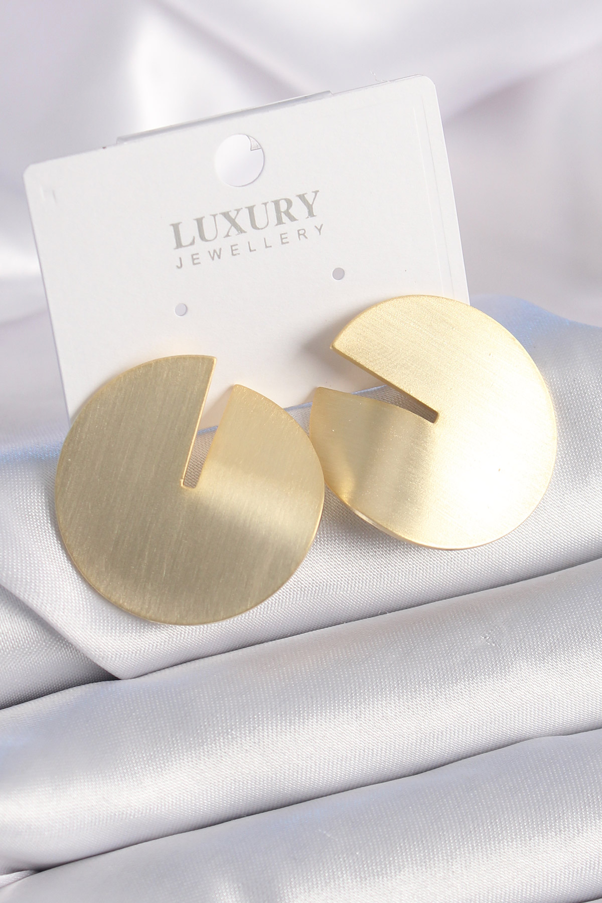 Pirinç Gold Renk Daire Plaka Model Kadın Küpe 5886