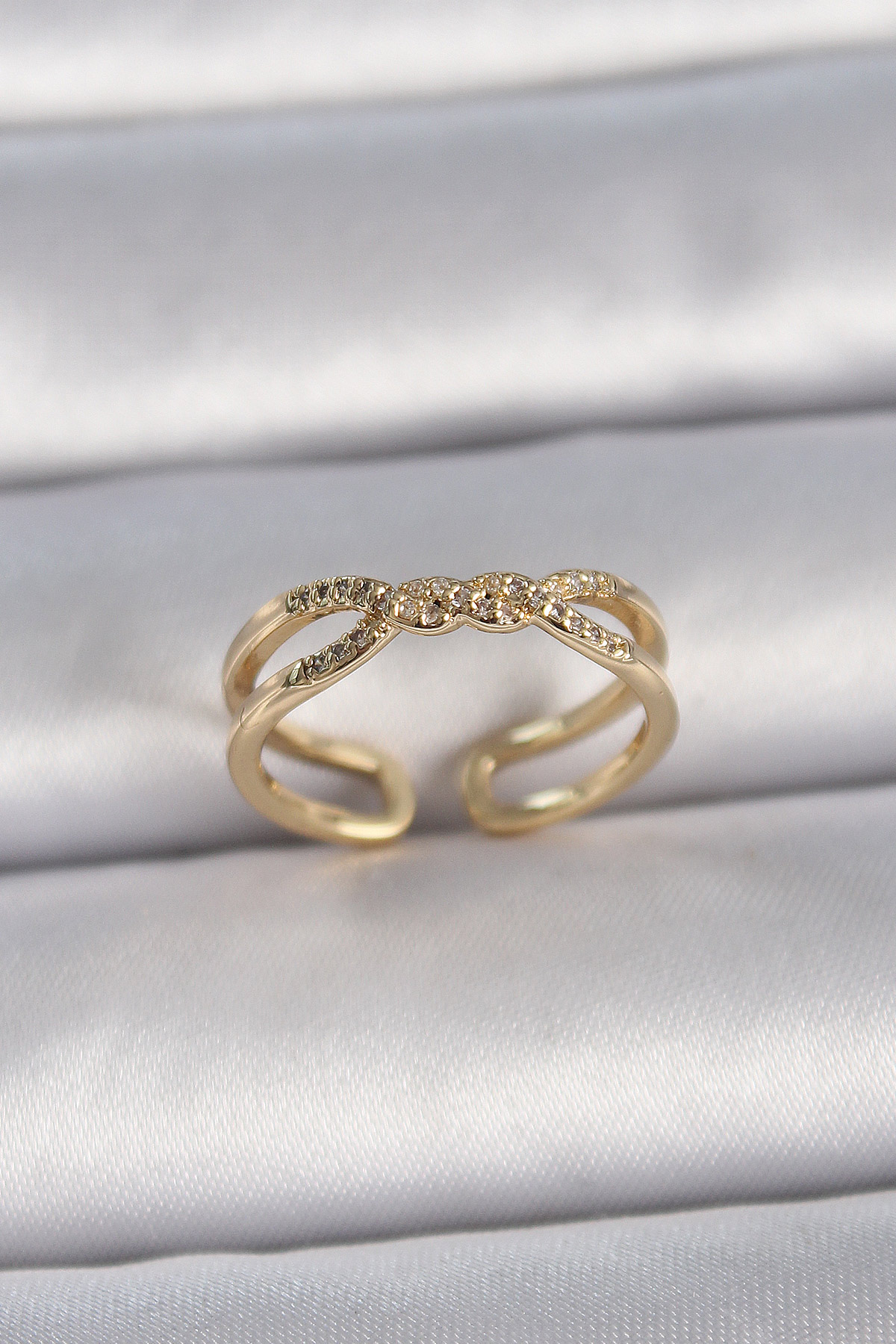 Pirinç Gold Renk Ayarlanabilir Zirkon Taşlı Sarmal Model Kadın Yüzük 5886