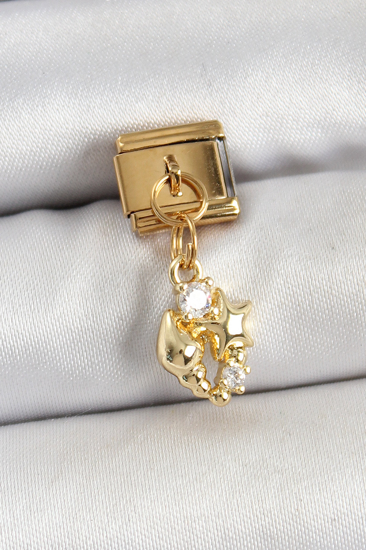 316L Çelik Sallantılı Zirkon Taşlı Deniz Kabuğu Ve Yıldız Model Gold Renk Nomination Charm 5886