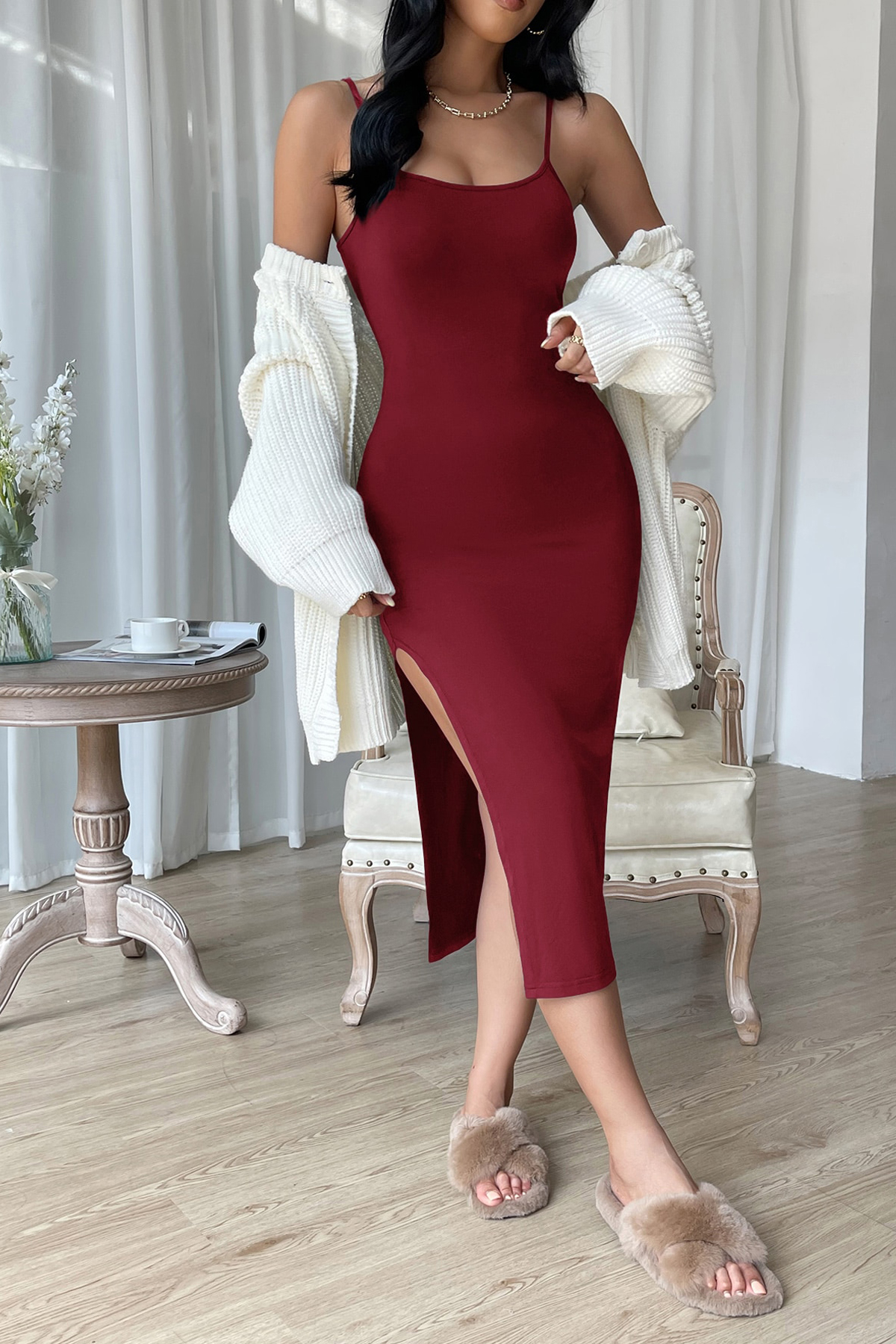 Kadın Bordo Yırtmaçlı Diz Altı Vücüdu Saran Gecelik H110446