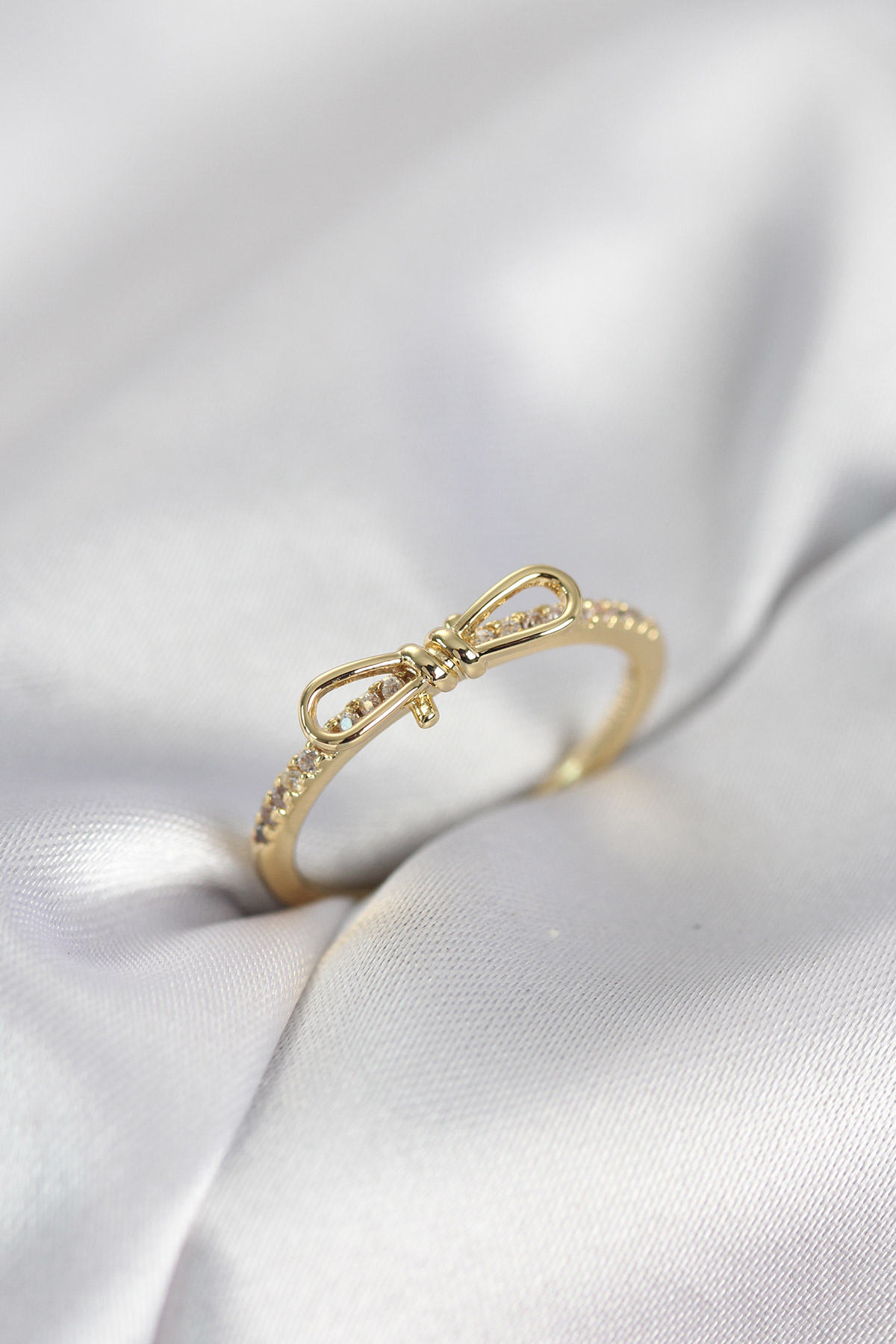 Fiyonk Model Zirkon Taşlı Gold Renk Kadın Yüzük 5886