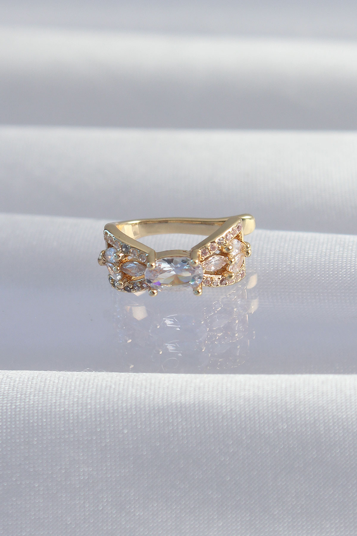Pirinç Gold Renk Zirkon Taş Kaplama Earcuff Küpe 5886