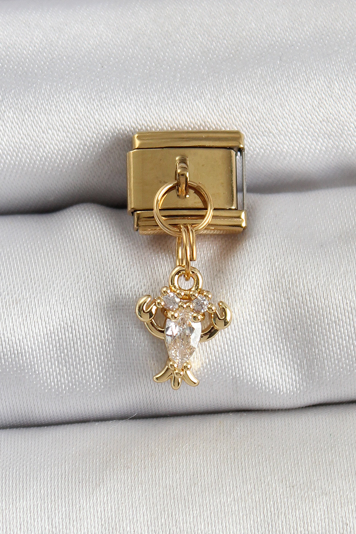 316L Çelik Sallantılı Zirkon Taşlı Yengeç Model Gold Renk Nomination Charm 5886