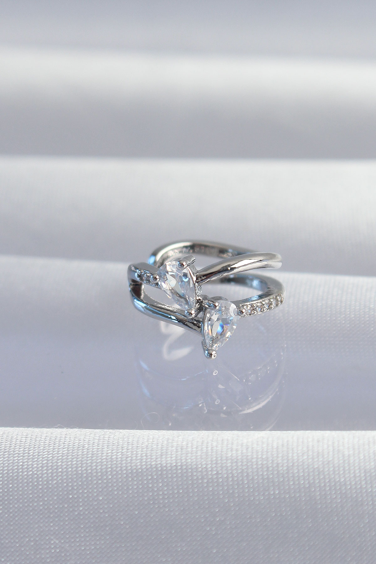 Pirinç Gümüş Renk Zirkon Taşlı Damla Earcuff Küpe 5886