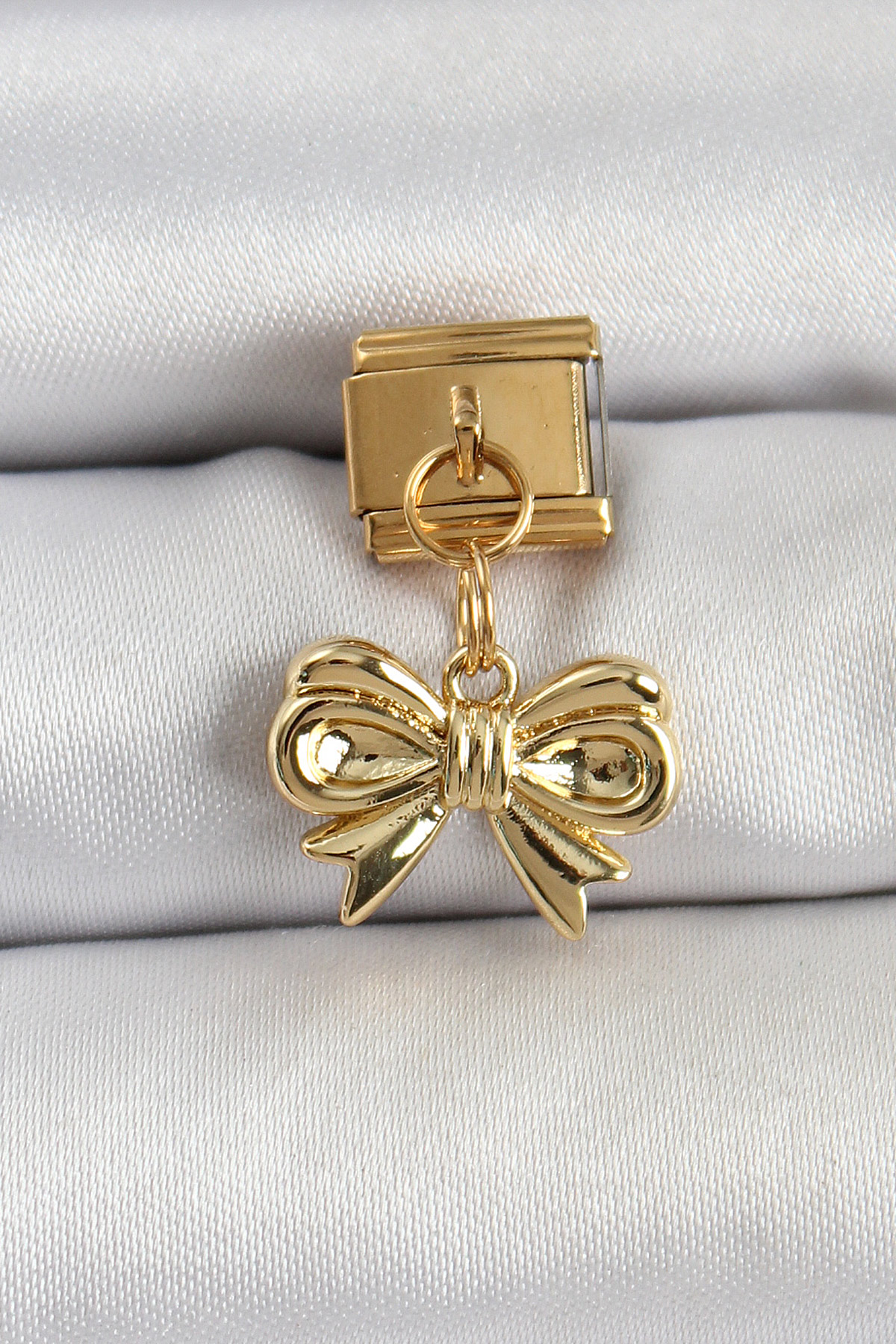 316L Çelik Sallantılı Fiyonk Model Gold Renk Nomination Charm 5886