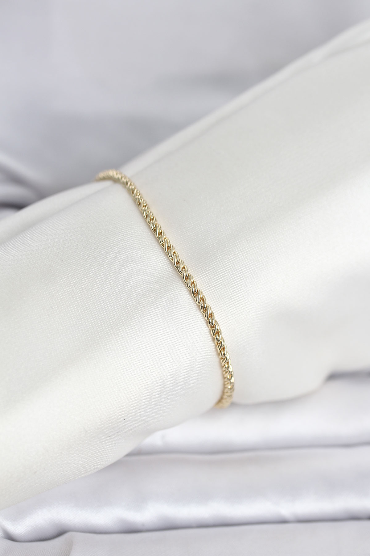 CM 14K Gold Renk Burgulu Zincir Model Kadın Bileklik 5886
