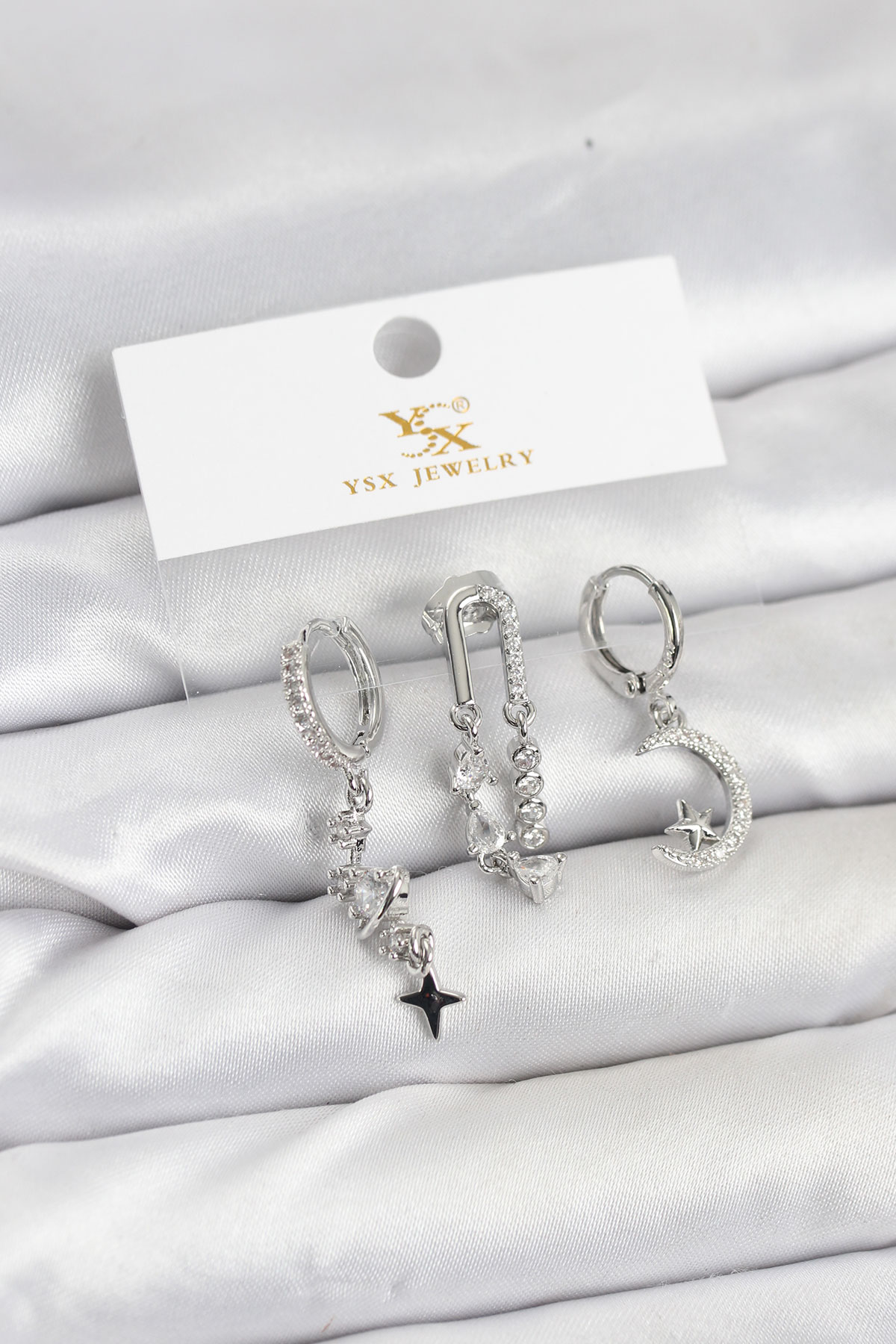 Pirinç Gümüş Renk Zirkon Taşlı Uzay Model YSX Trio Küpe Seti 5886