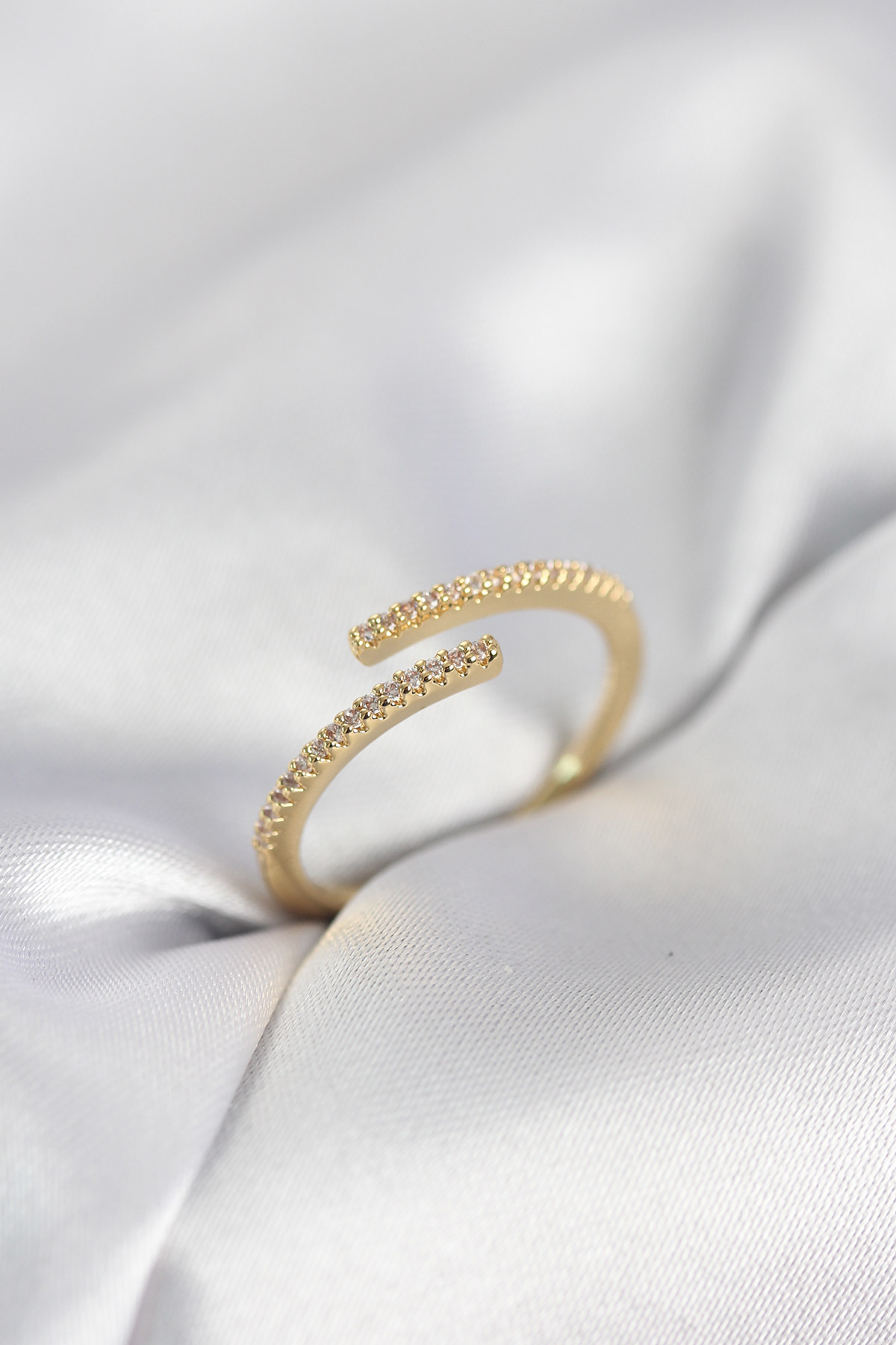 Gold Renk Zirkon Taşlı Yılan Tarz Kadın Yüzük 5886