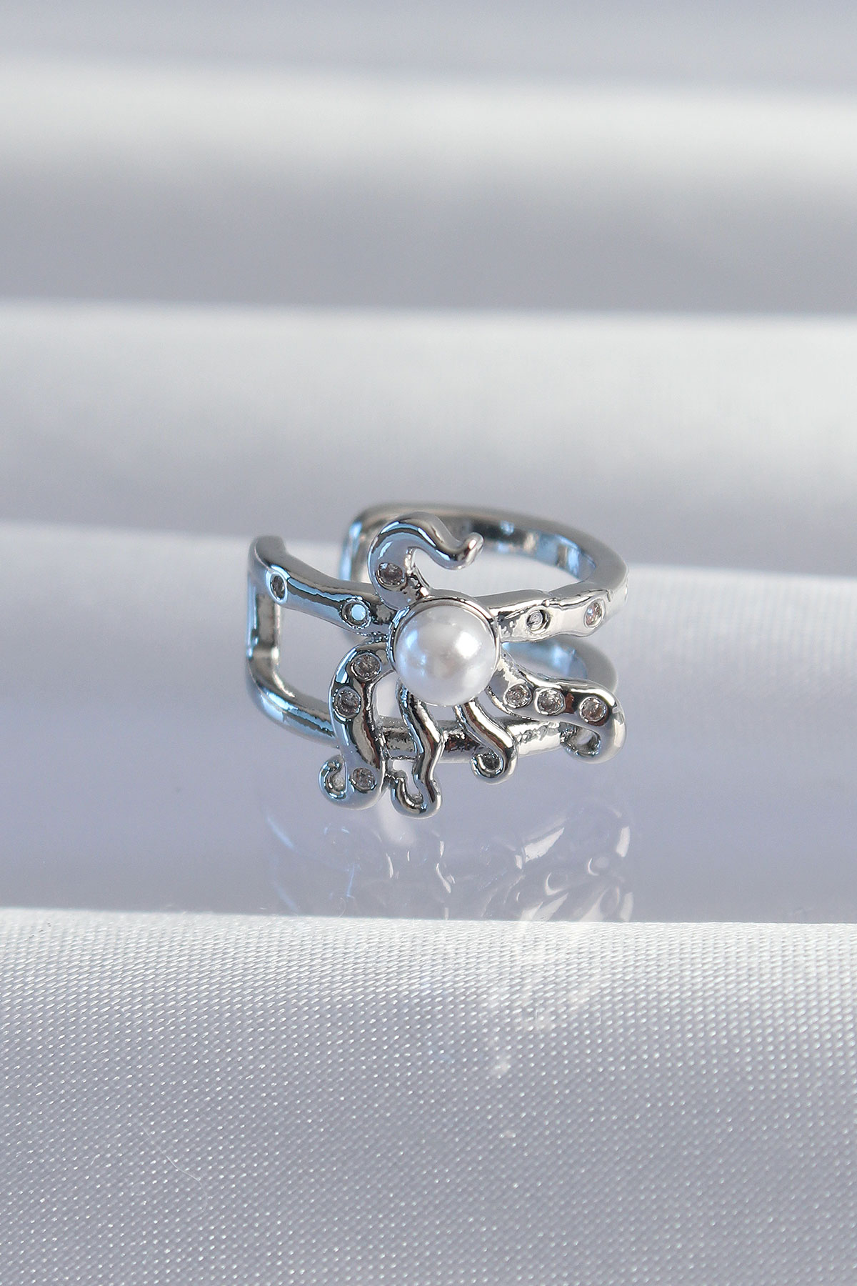 Pirinç Gümüş Renk İncili Ahtapot Earcuff Küpe 5886