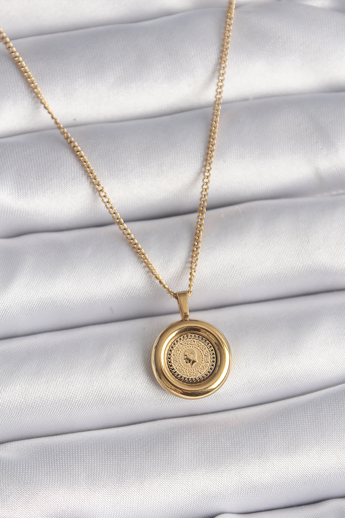 316L Çelik Gold Renk Zincir Gold Altın Model Kadın Kolye 5886