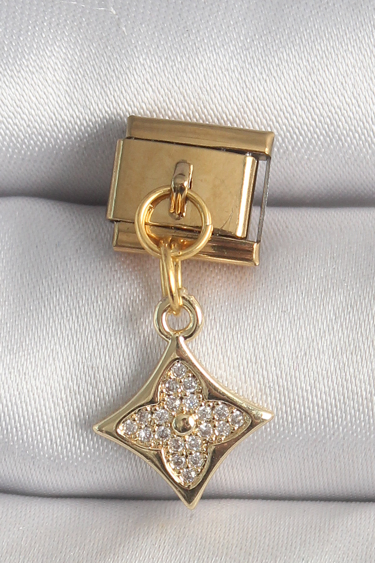 316L Çelik Gold Renk Sallantı Zirkon Taşlı Çiçek İşlemeli Nomination Charm 5886