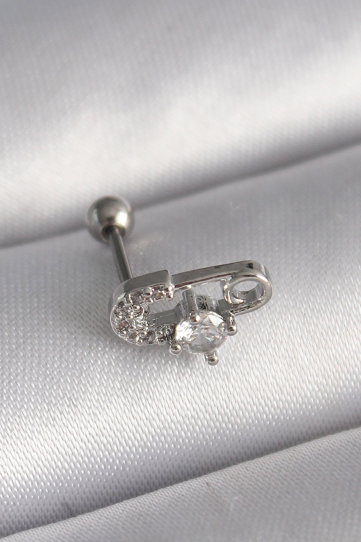 316L Çelik Gümüş Renk Zirkon Taşlı Toplu İğne Tragus Piercing 5886
