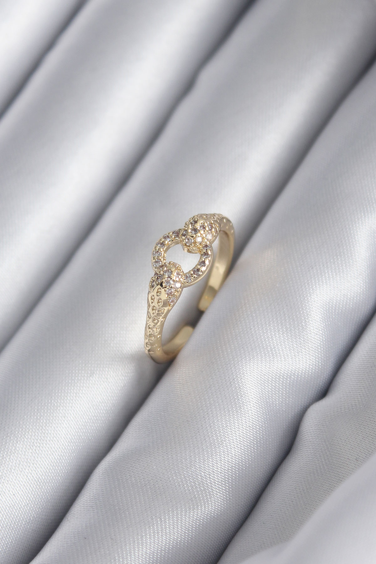 Pirinç Gold Renk Zirkon Taşlı Yılan Model Kadın Yüzük 5886