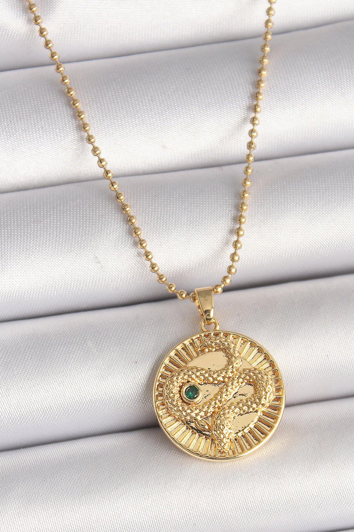 316L Çelik Gold Renk Topçuk Zincir Yılan İşlemeli Zirkon Taş Detaylı Madalyon Model Kadın Kolye 5886
