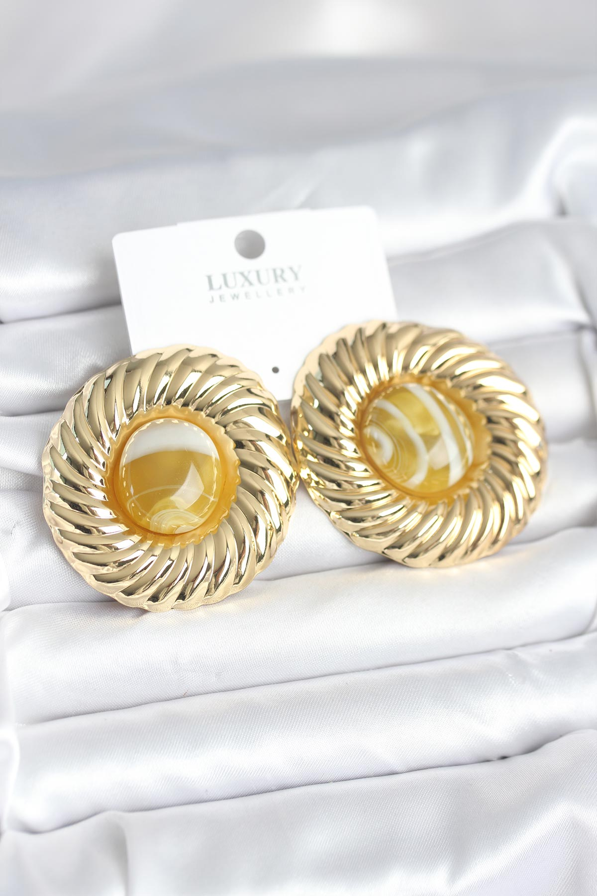 Pirinç Gold Renk Kehribar Boncuklu Vintage Kadın Küpe 5886