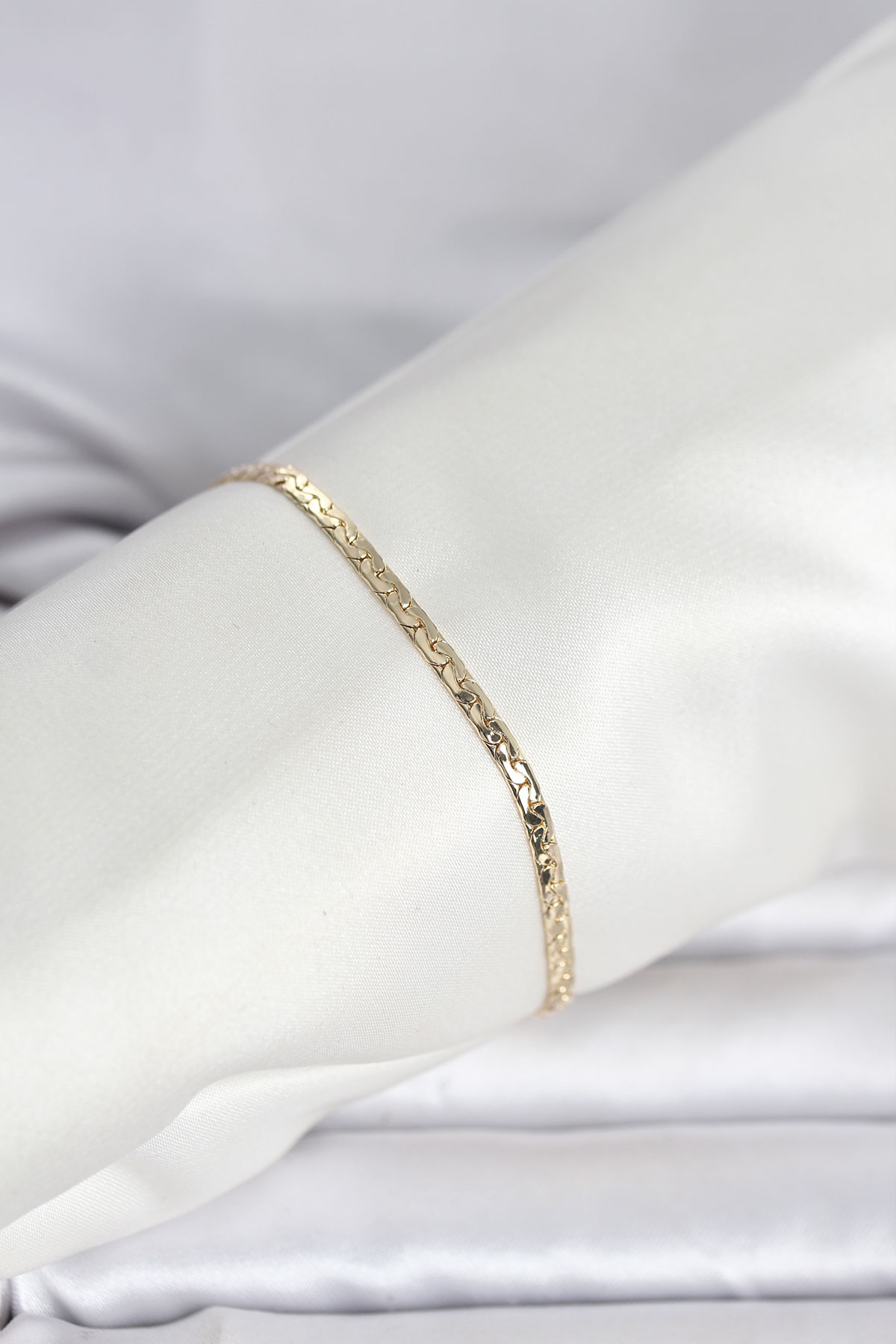 CM 14K Gold Renk Yassı Ezme Zincir Model Kadın Bileklik 5886