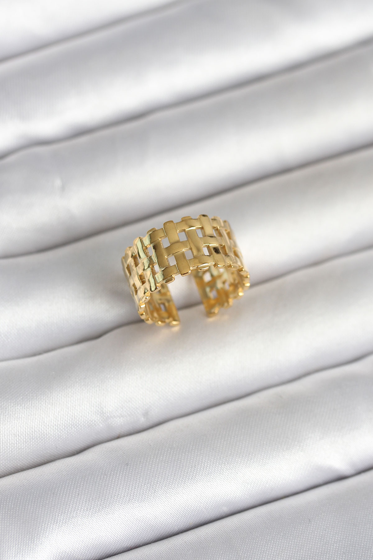 316L Çelik Gold Renk Hasır Model Kadın Yüzük 5886