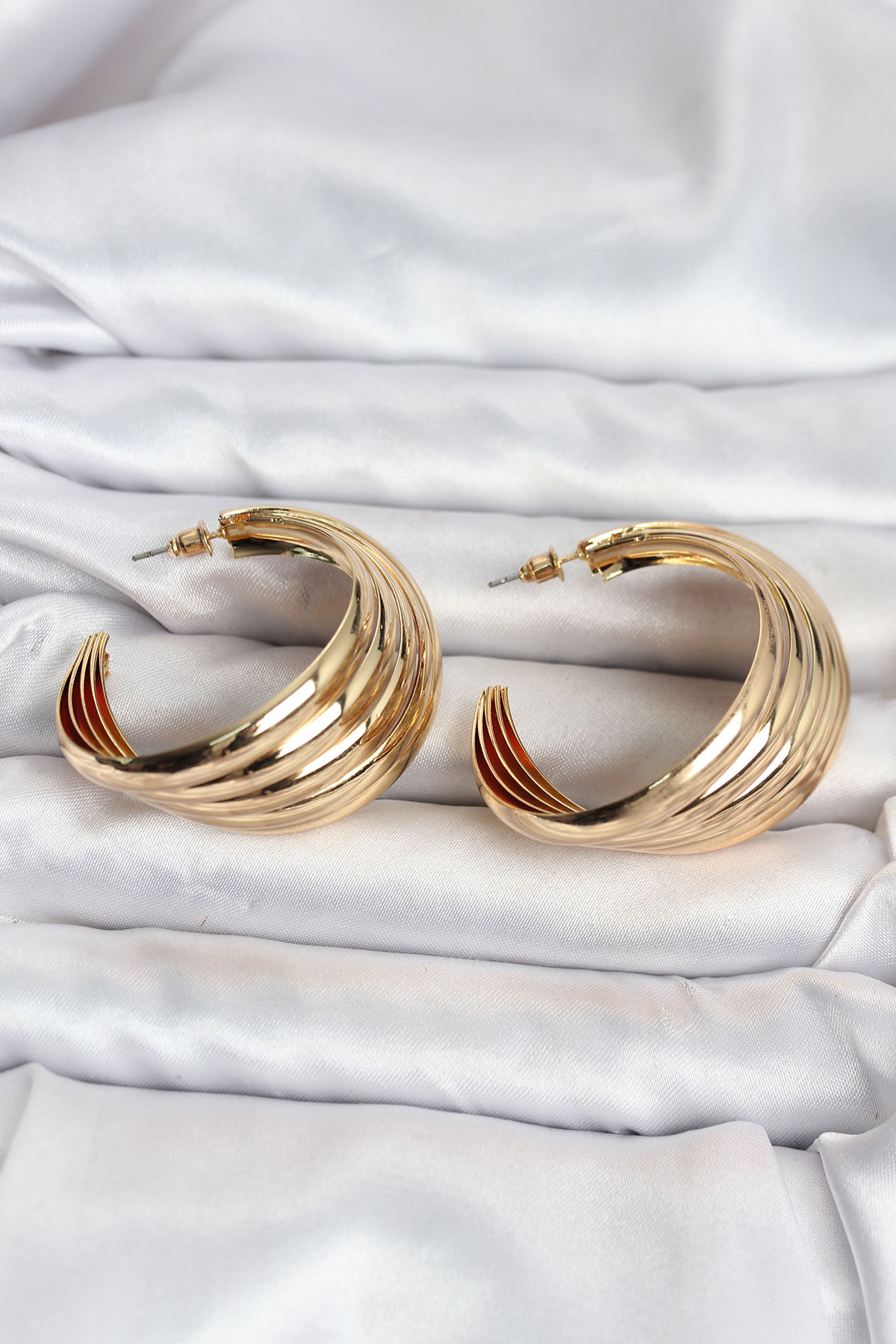 316L Çelik Gold Renk Yarım Halka Model Kadın Küpe 5886