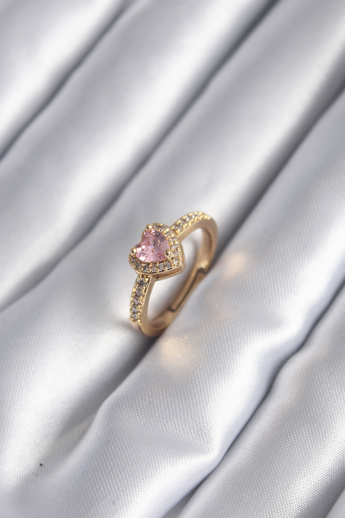 Pirinç Gold Renk Pembe Zirkon Taş Kalp Charm Model Kadın Yüzük 5886