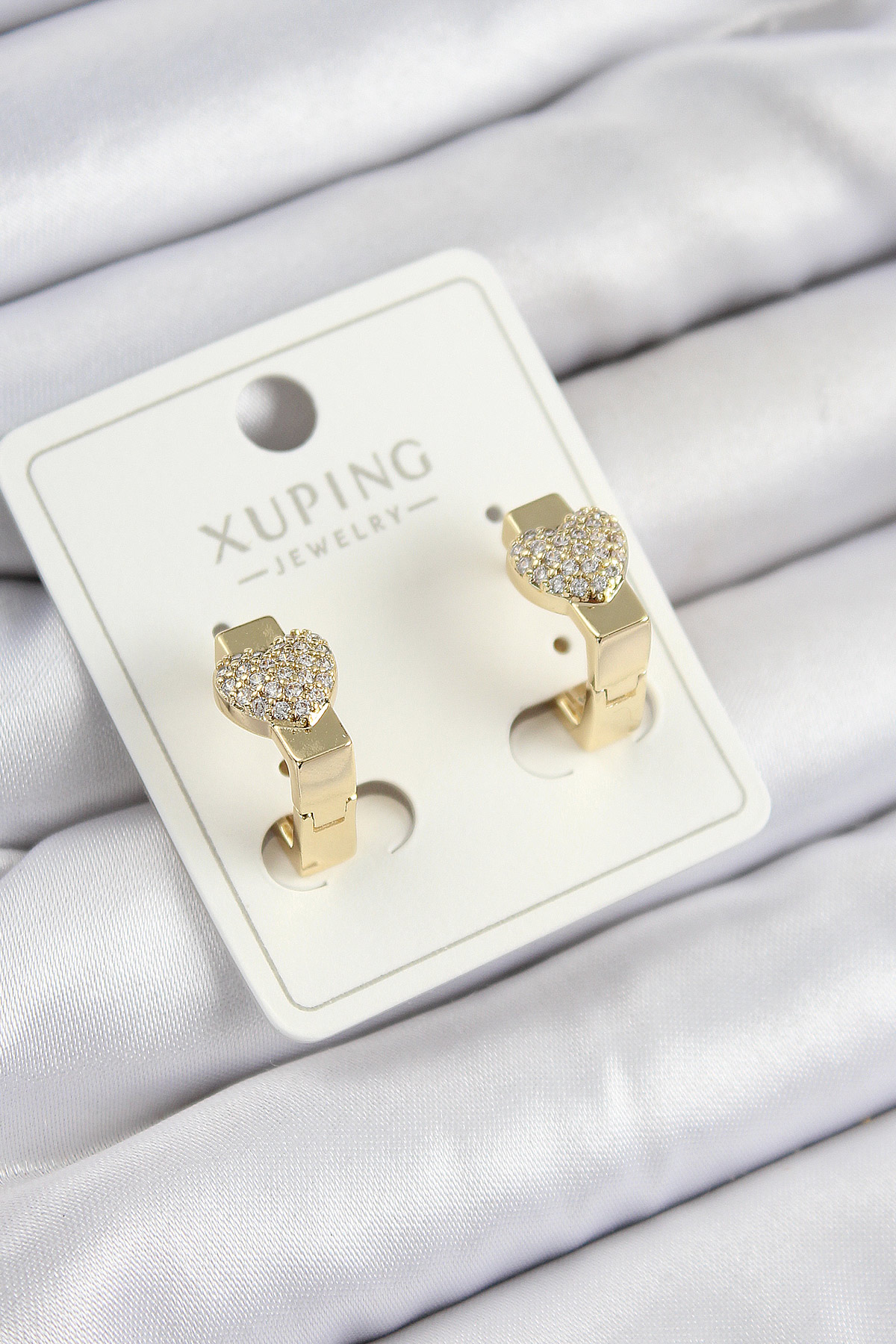 Xuping Zirkon Taşlı Kalp Model Gold Renk Kadın Küpe 5886