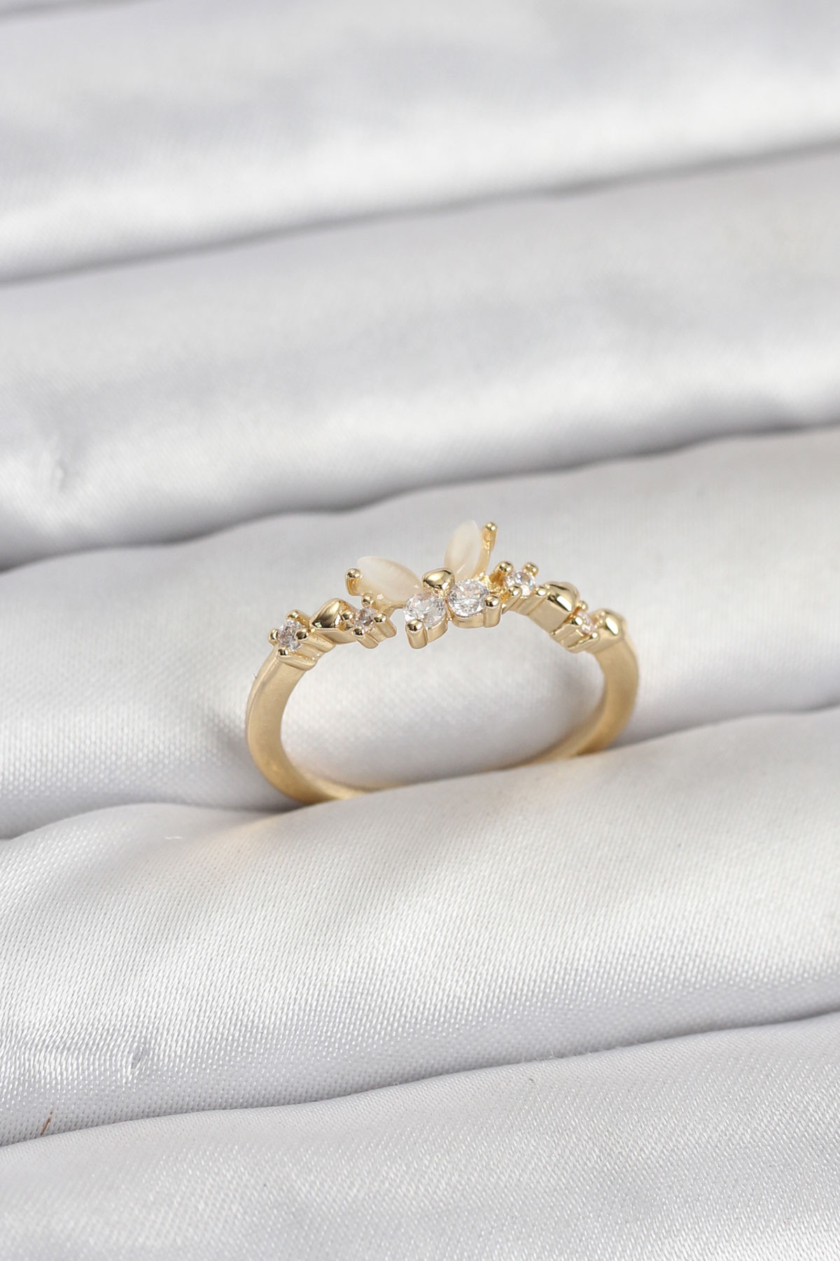 Kelebek Model Gold Renk Pirinç Kadın Yüzük 5886
