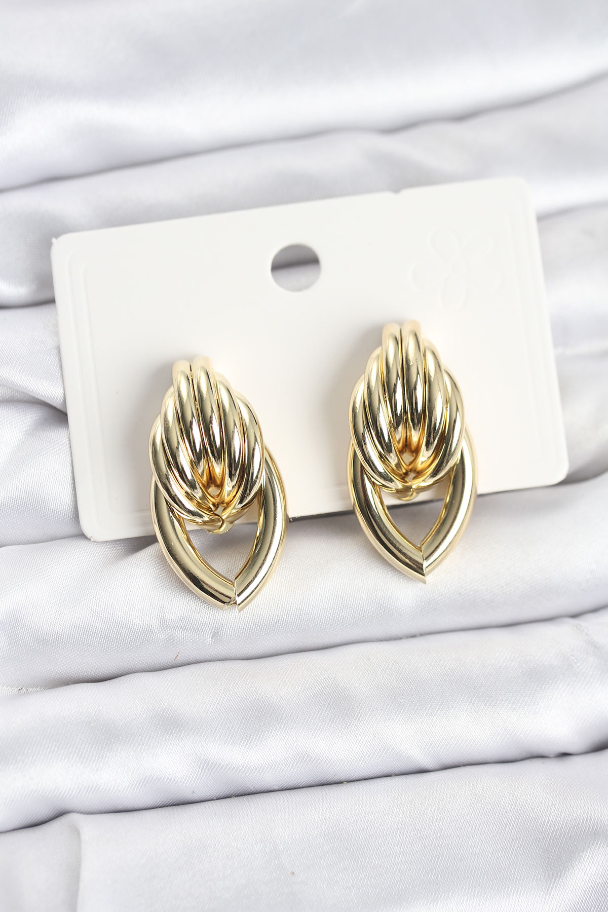 Pirinç Gold Renk Sarmal Damla Model Vintage Kadın Küpe 5886