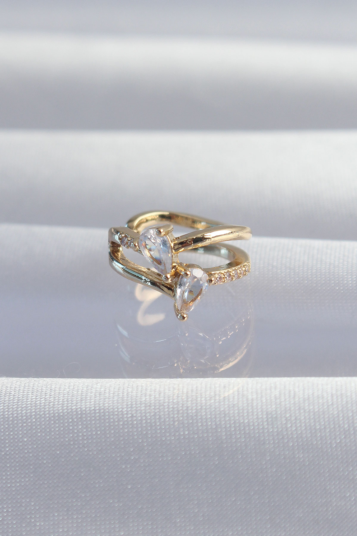 Pirinç Gold Renk Zirkon Taşlı Damla Earcuff Küpe 5886