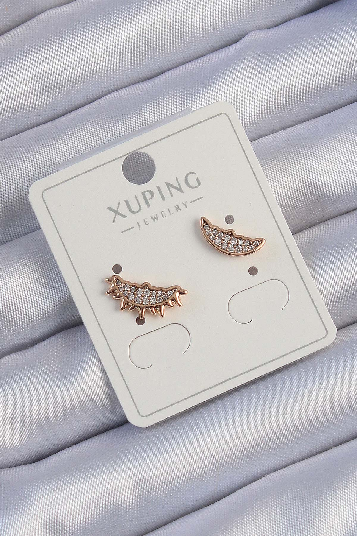 Xuping Rose Renk Zirkon Taşlı Ay ve Güneş Tasarımlı Küpe 5886