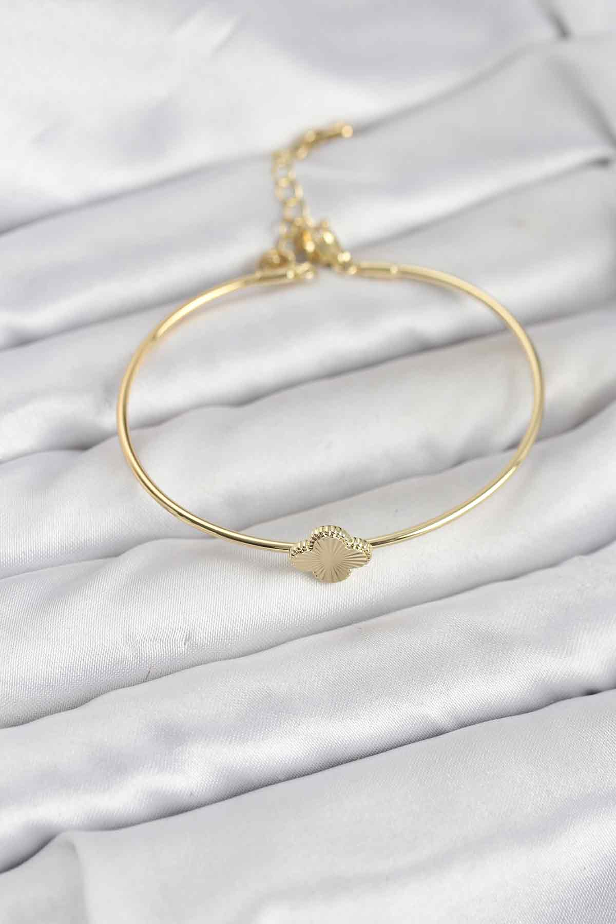 Yonca Model Gold Renk Kadın Bileklik 5886
