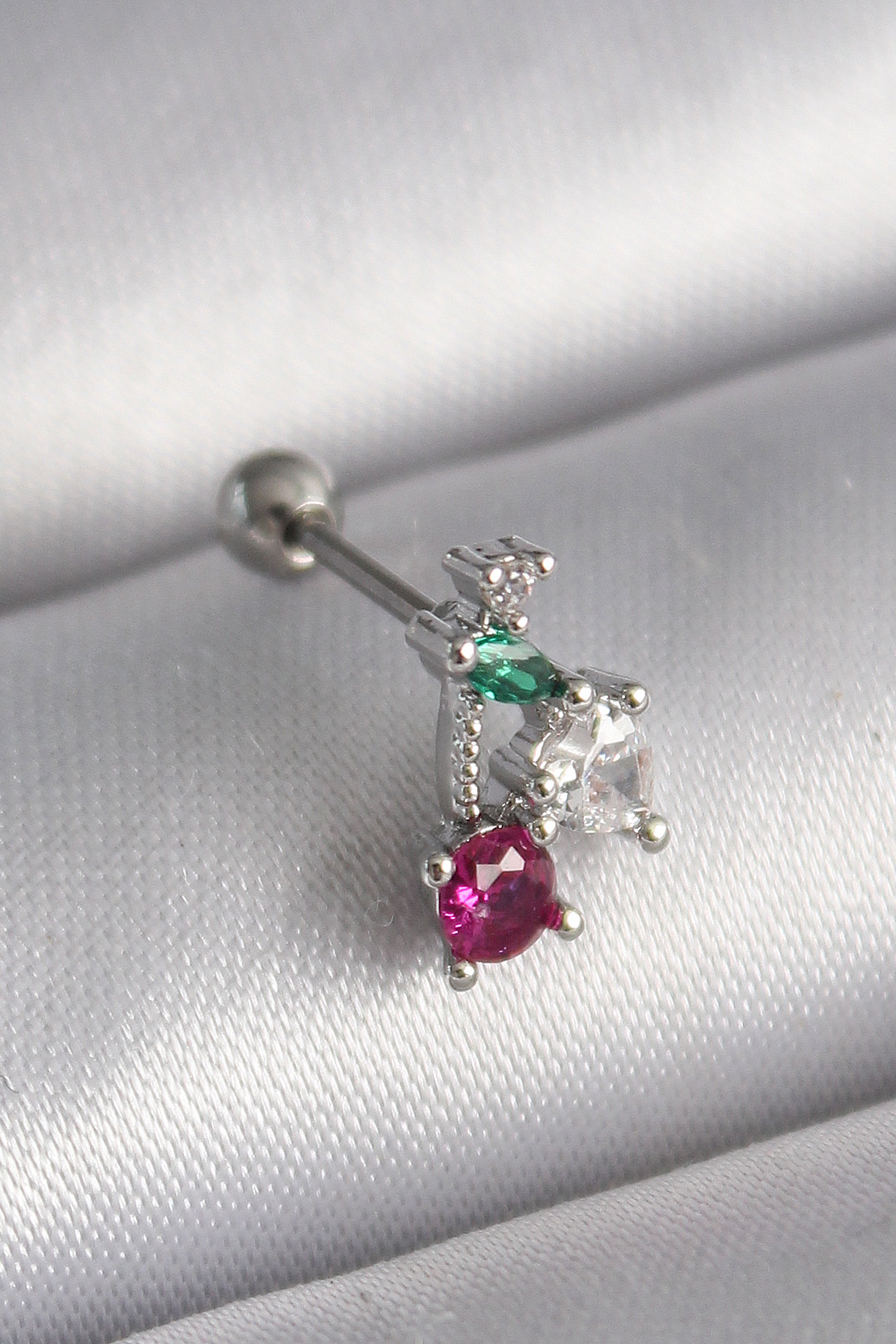 316L Çelik Gümüş Renk Zirkon Taşlı Tragus Piercing 5886