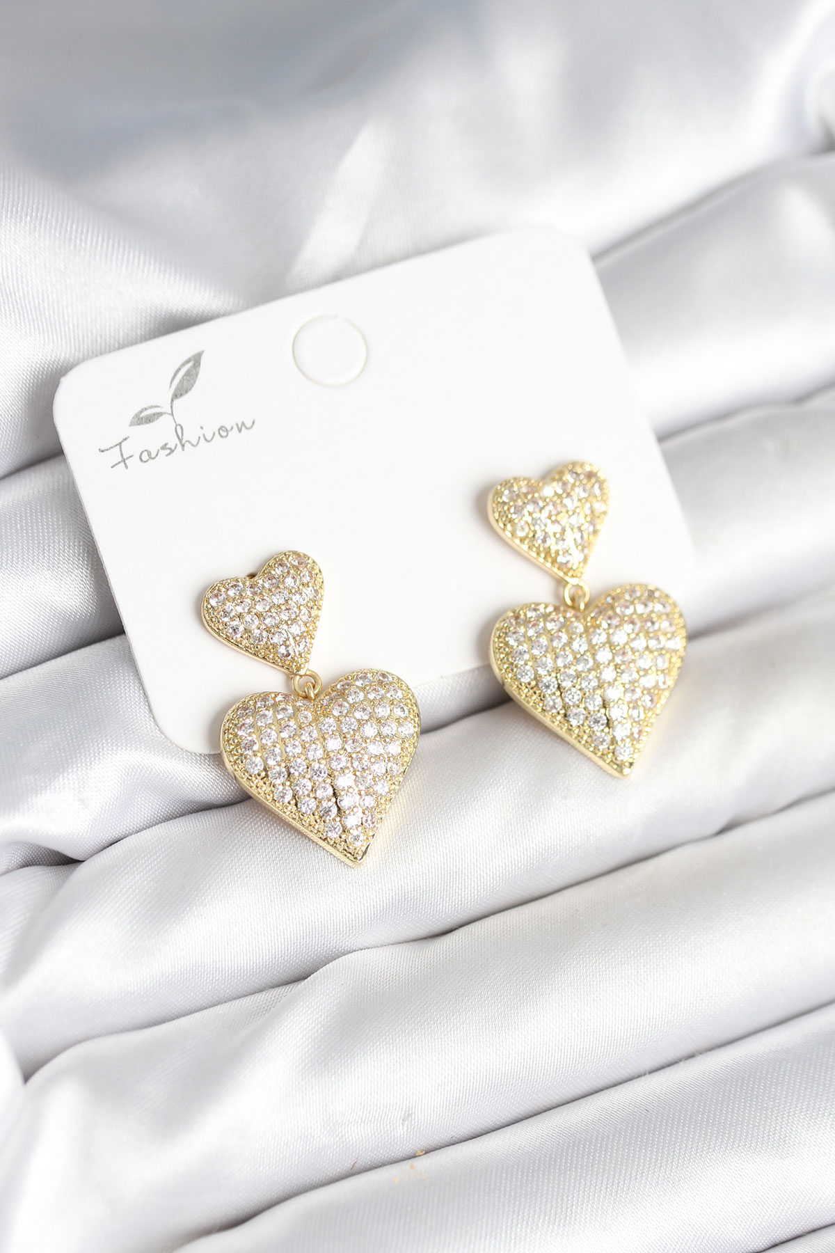 Kalp Model Zirkon Taşlı Gold Renk Pirinç Kadın Küpe 5886