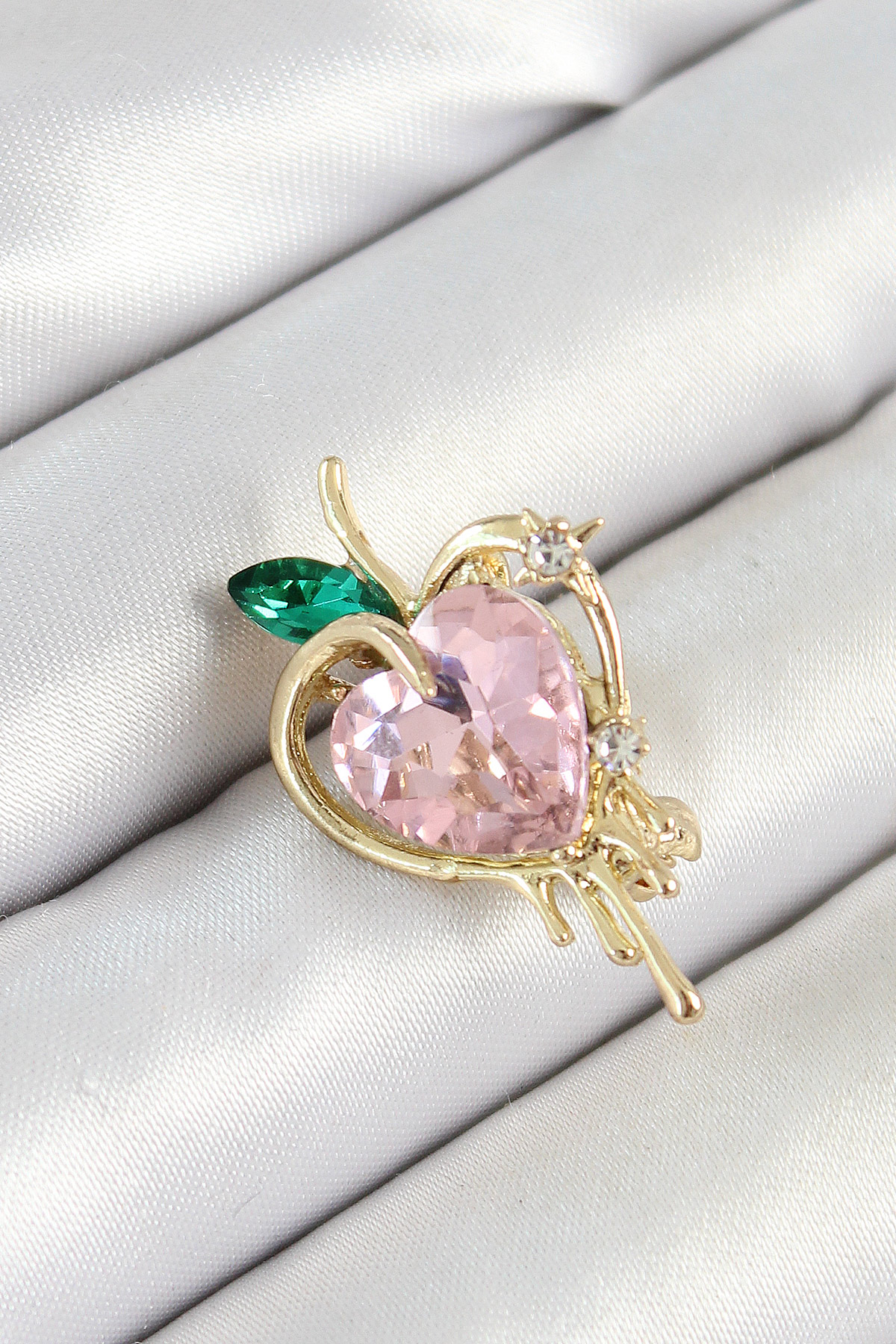 Pembe Ve Yeşil Zirkon Taşlı 3D Eriyen Kalp Figürlü Gold Renk Kadın Broş 5886