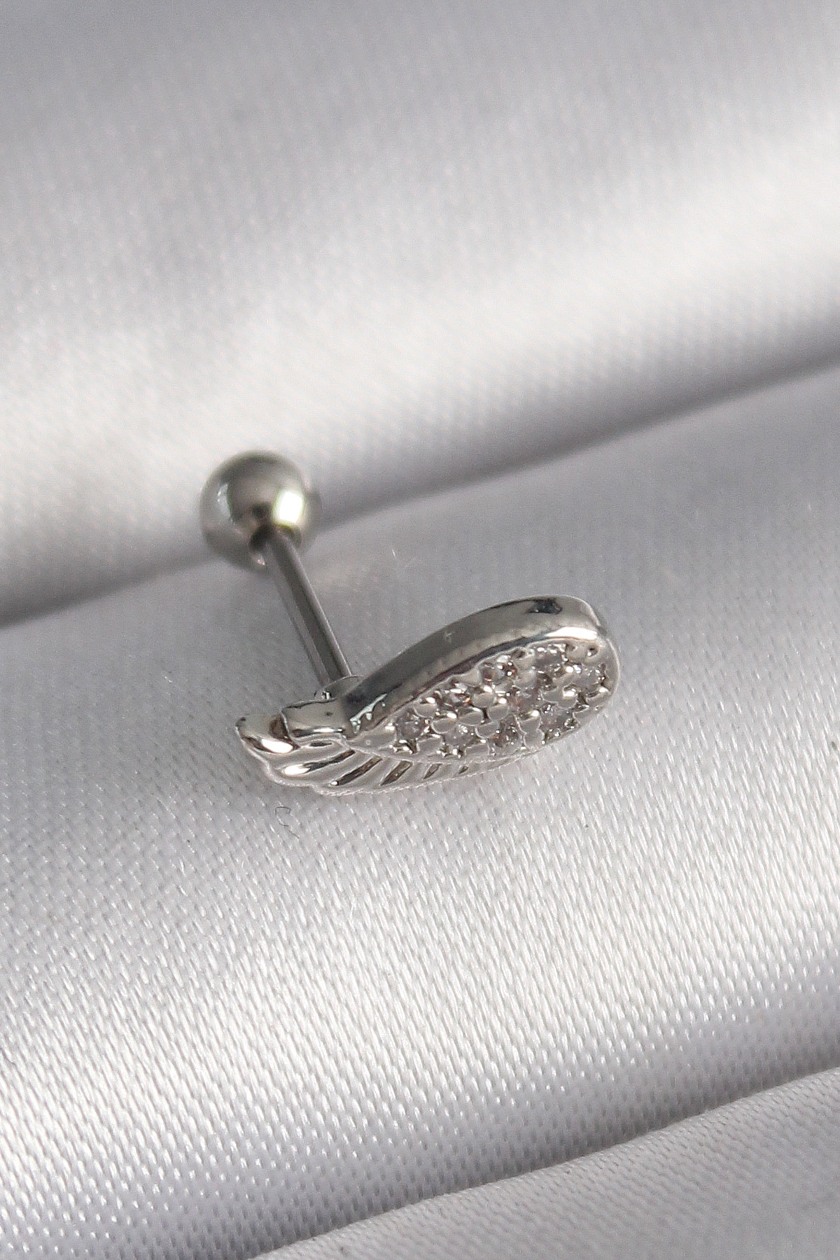 316L Çelik Gümüş Renk Zirkon Taşlı Kanat Tragus Piercing 5886