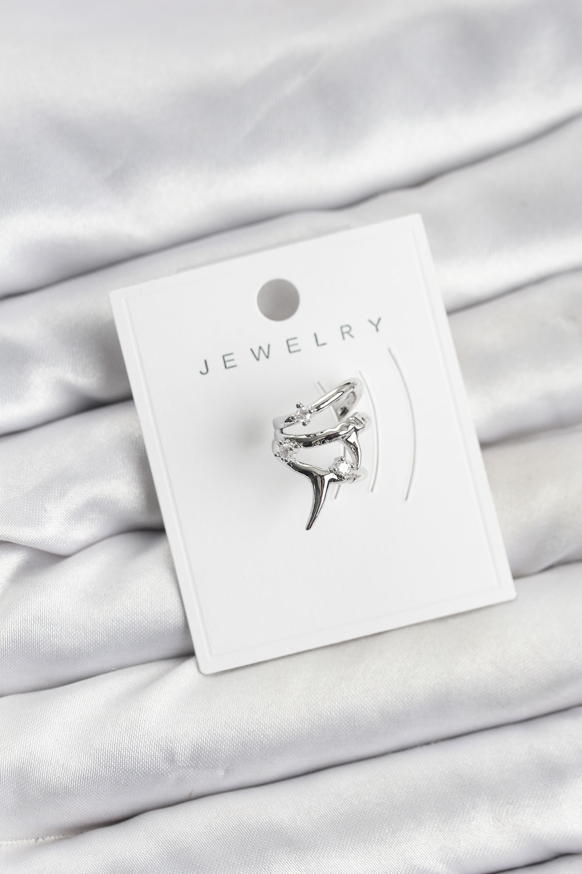 Gümüş Renk Pirinç Diken Model Kıkırdak Earcuff Küpe 5886