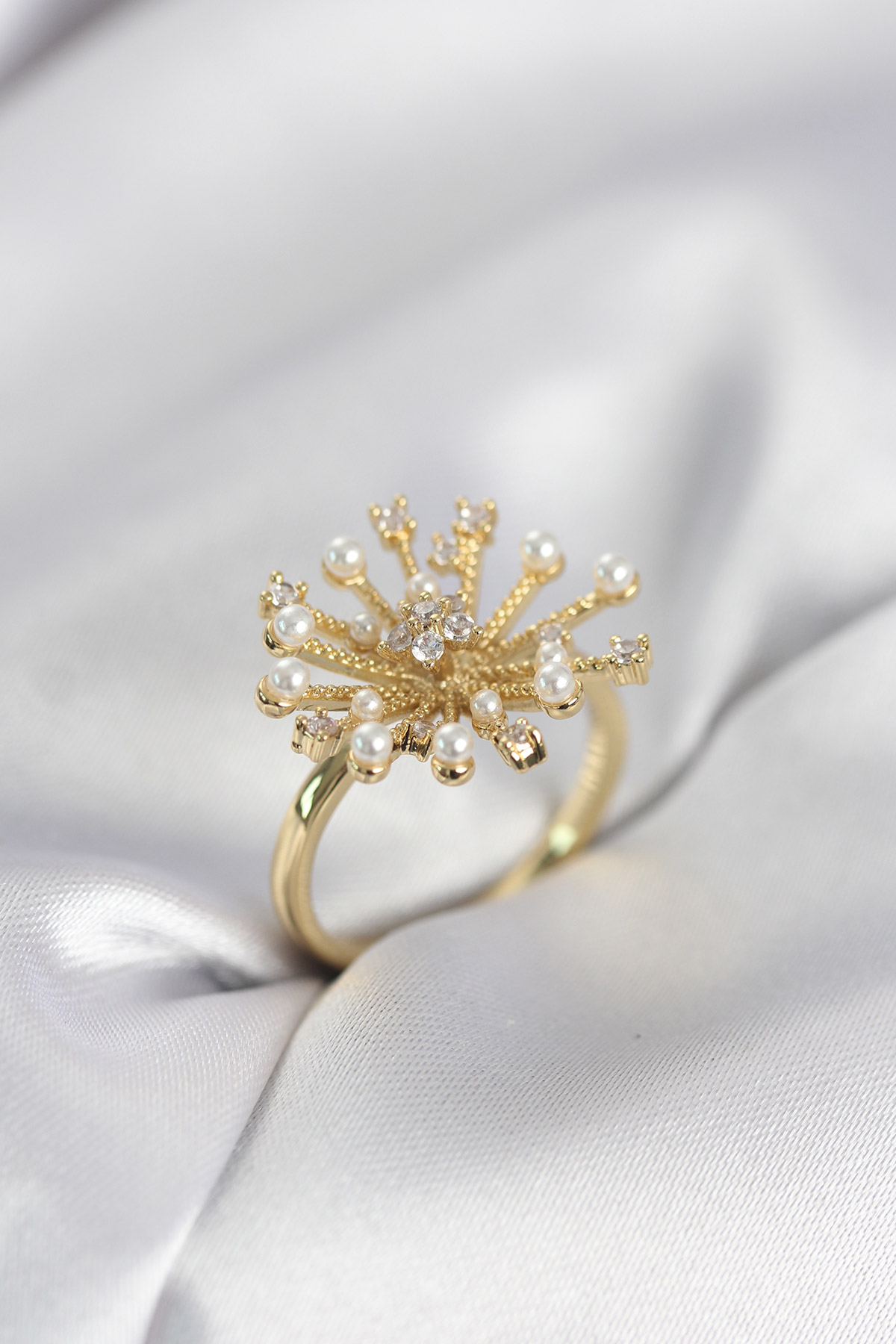 Gold Renk Karahindiba Model Zirkon Taşlı Kadın Yüzük 5886