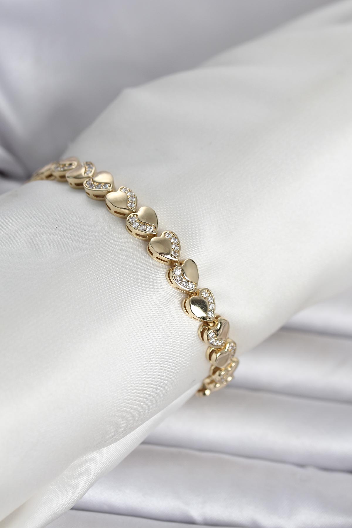 Xuping Kalp Model Gold Renk Kadın Bileklik 5886