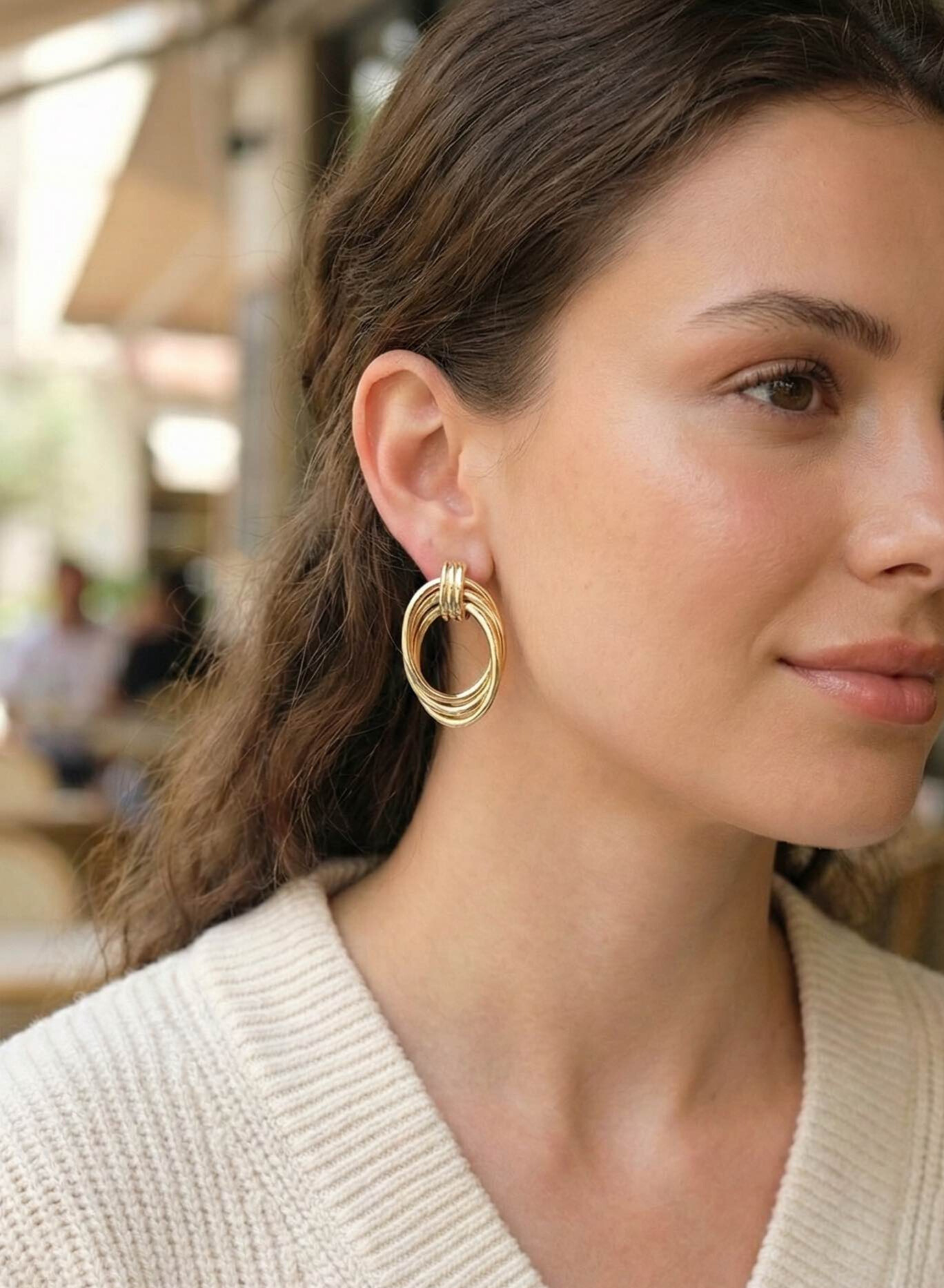 Pirinç Gold Renk Damla Model Vintage Kadın Küpe 5886