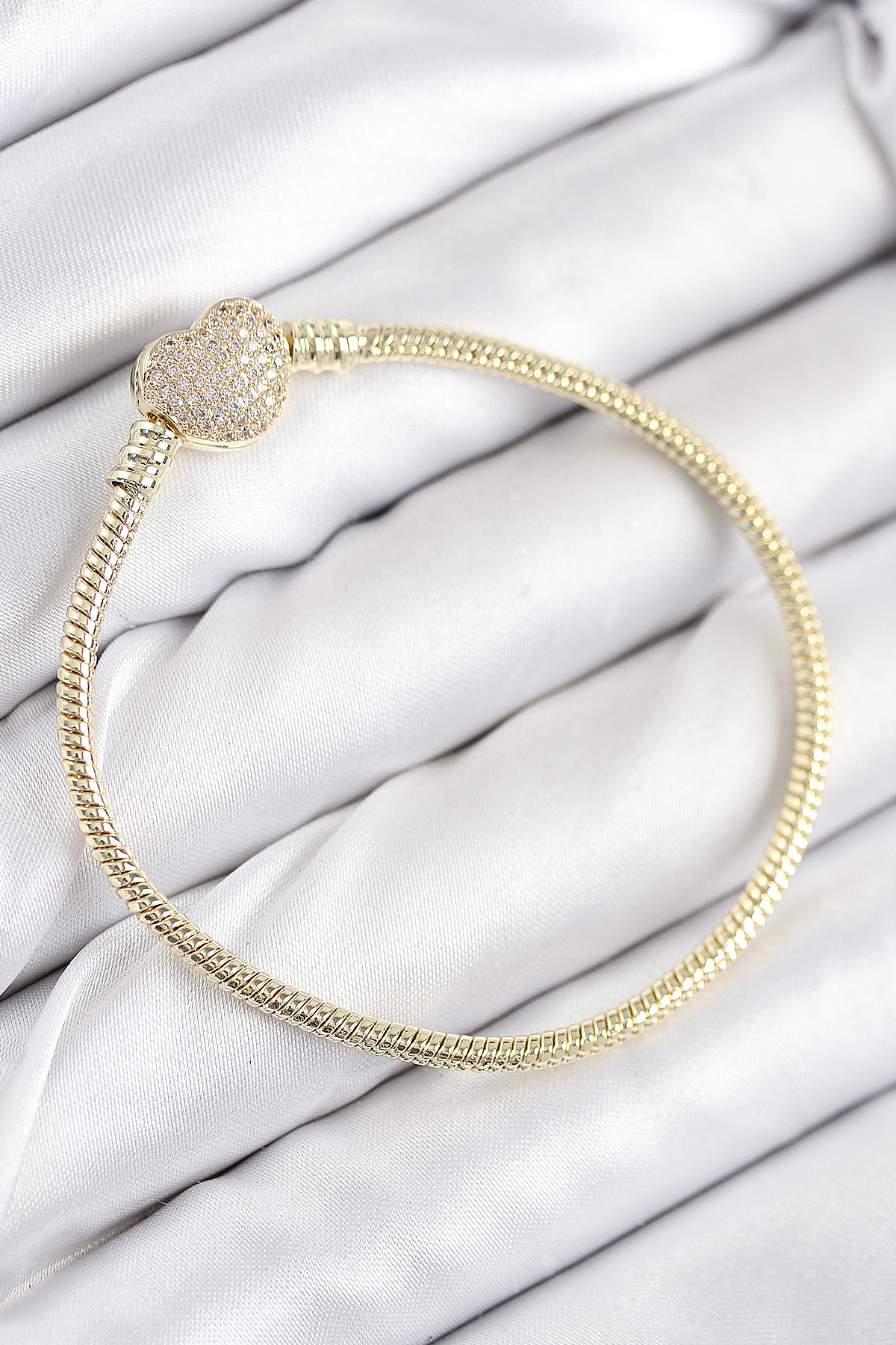Pirinç Charm Zirkon Taşlı Kalp Model Gold Renk Kadın Bileklik 5886