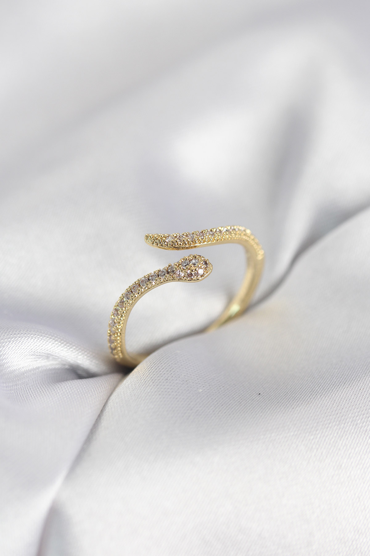 Gold Renk Yılan Model Zirkon Taşlı Kadın Yüzük 5886