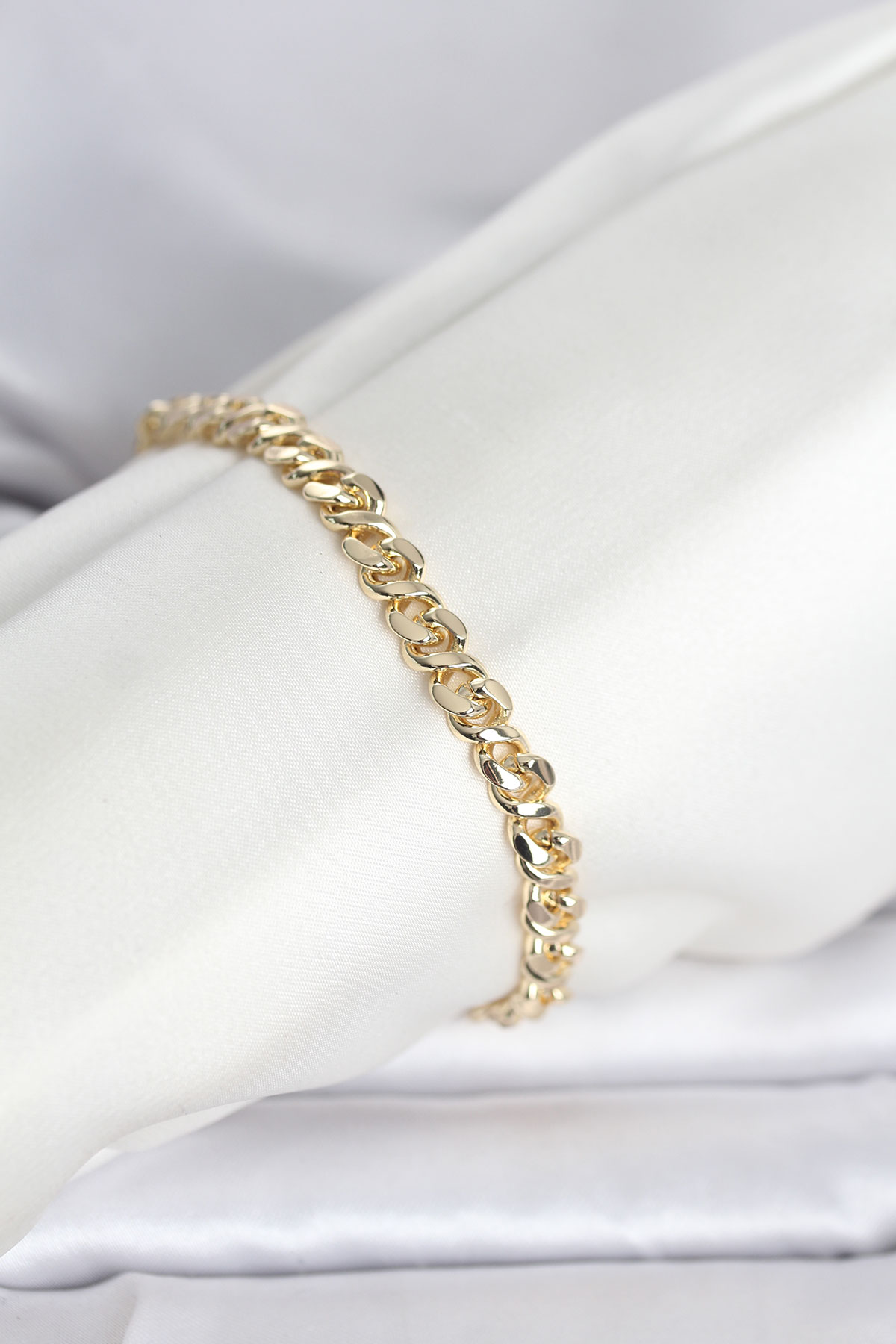 CM 14K Gold Renk Yassı Zincir Model Kadın Bileklik 5886