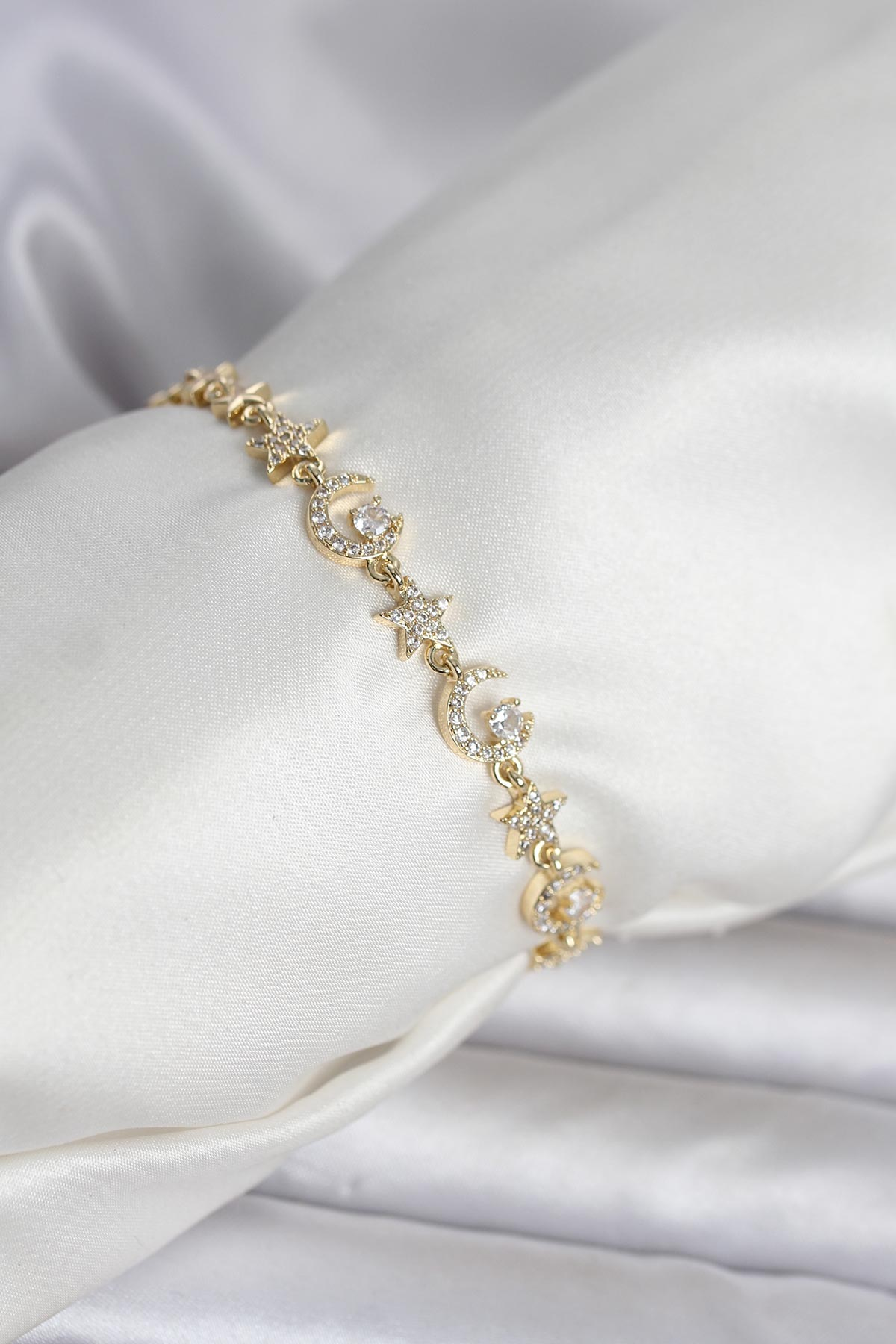 Pirinç Gold Renk Zirkon Taşlı Ay ve Yıldız Model Kadın Bileklik 5886