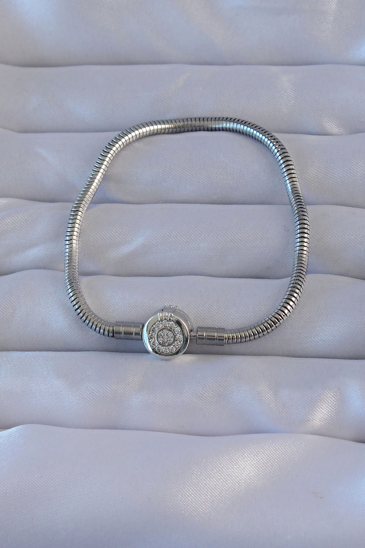 Pirinç Gümüş Renk Zirkon Taşlı Charm Bileklik 5886