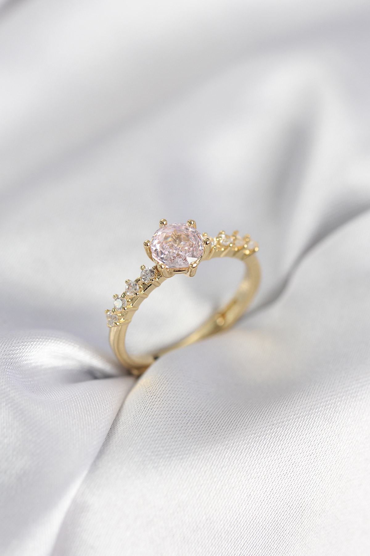 Gold Renk Pembe Tek Taş Model Zirkon Taşlı Kadın Yüzük 5886