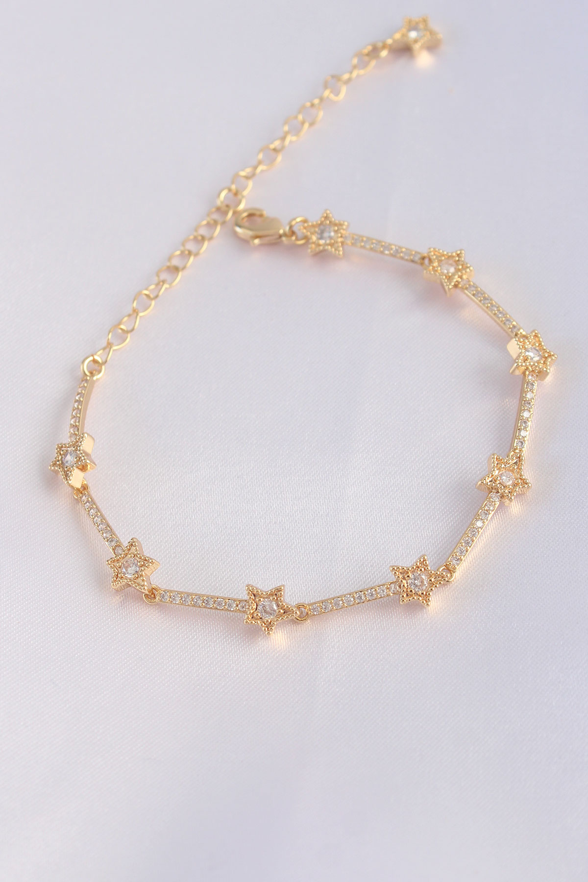 Vip Seri Pirinç Zirkon Taşlı Gold Renk Halley Model Bileklik 5886