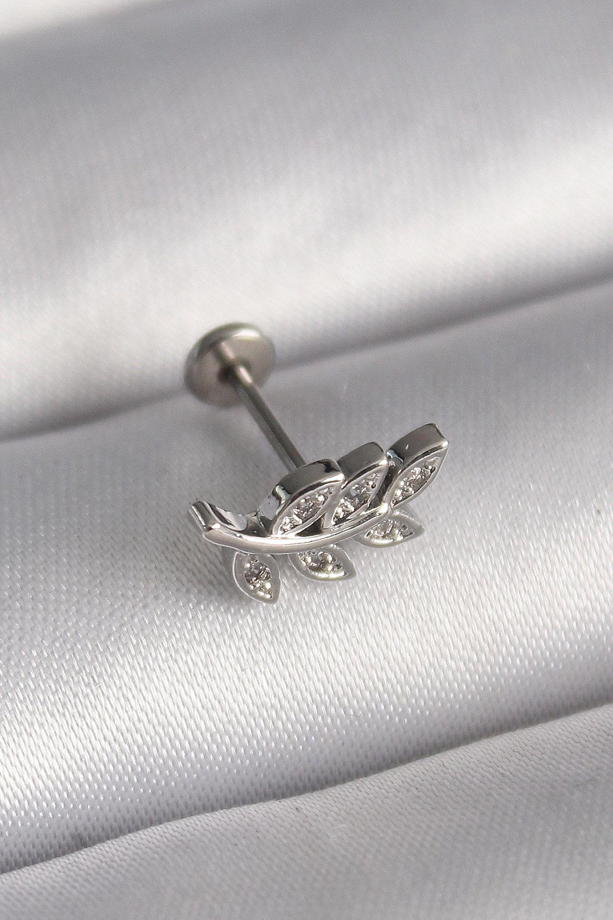 316L Çelik Gümüş Renk Dal Model Zirkon Taş Detaylı Tragus Piercing 5886